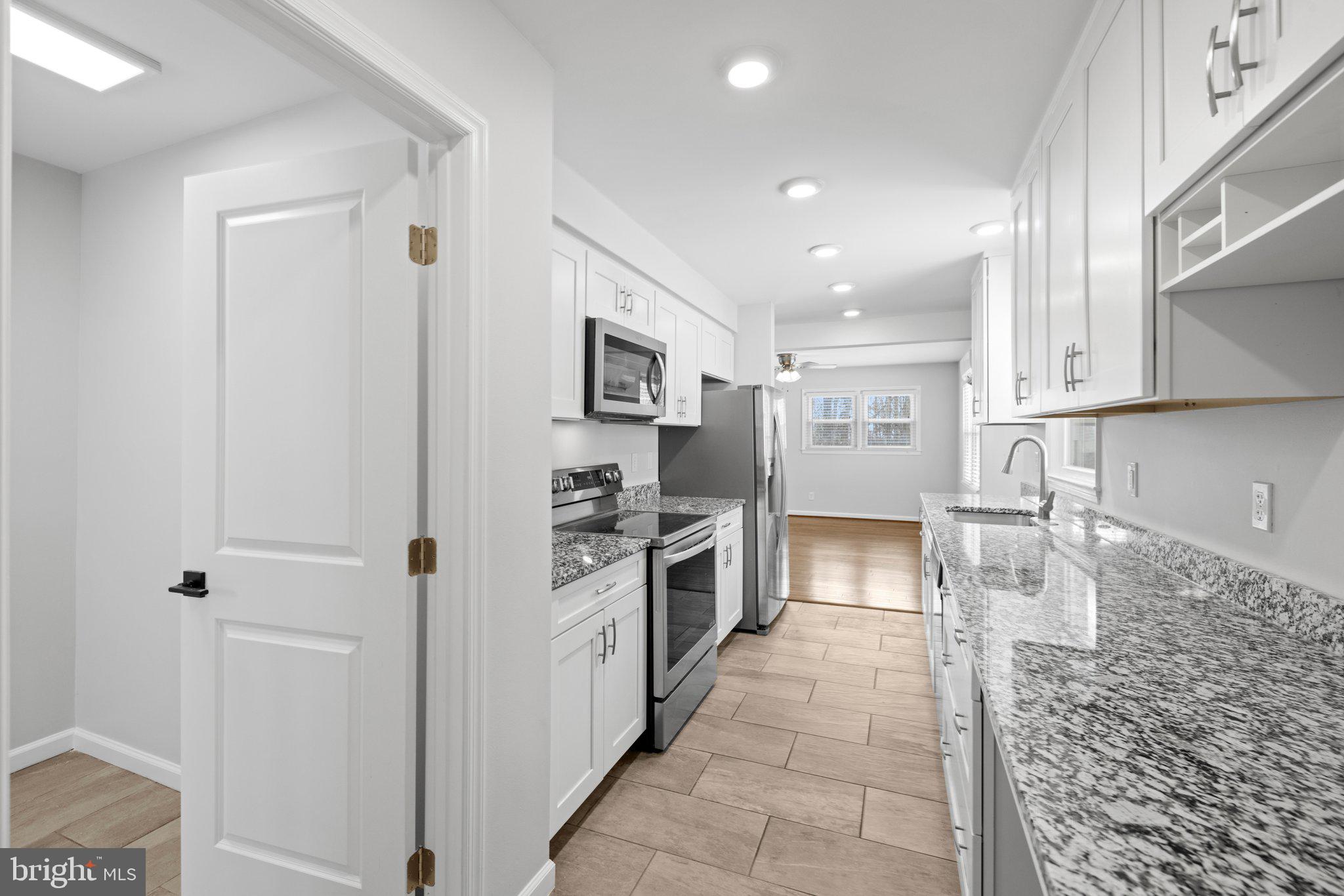 9836 TIMBER HEIGHTS
