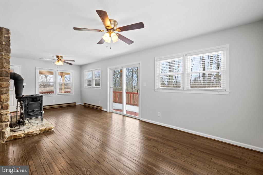 9836 TIMBER HEIGHTS