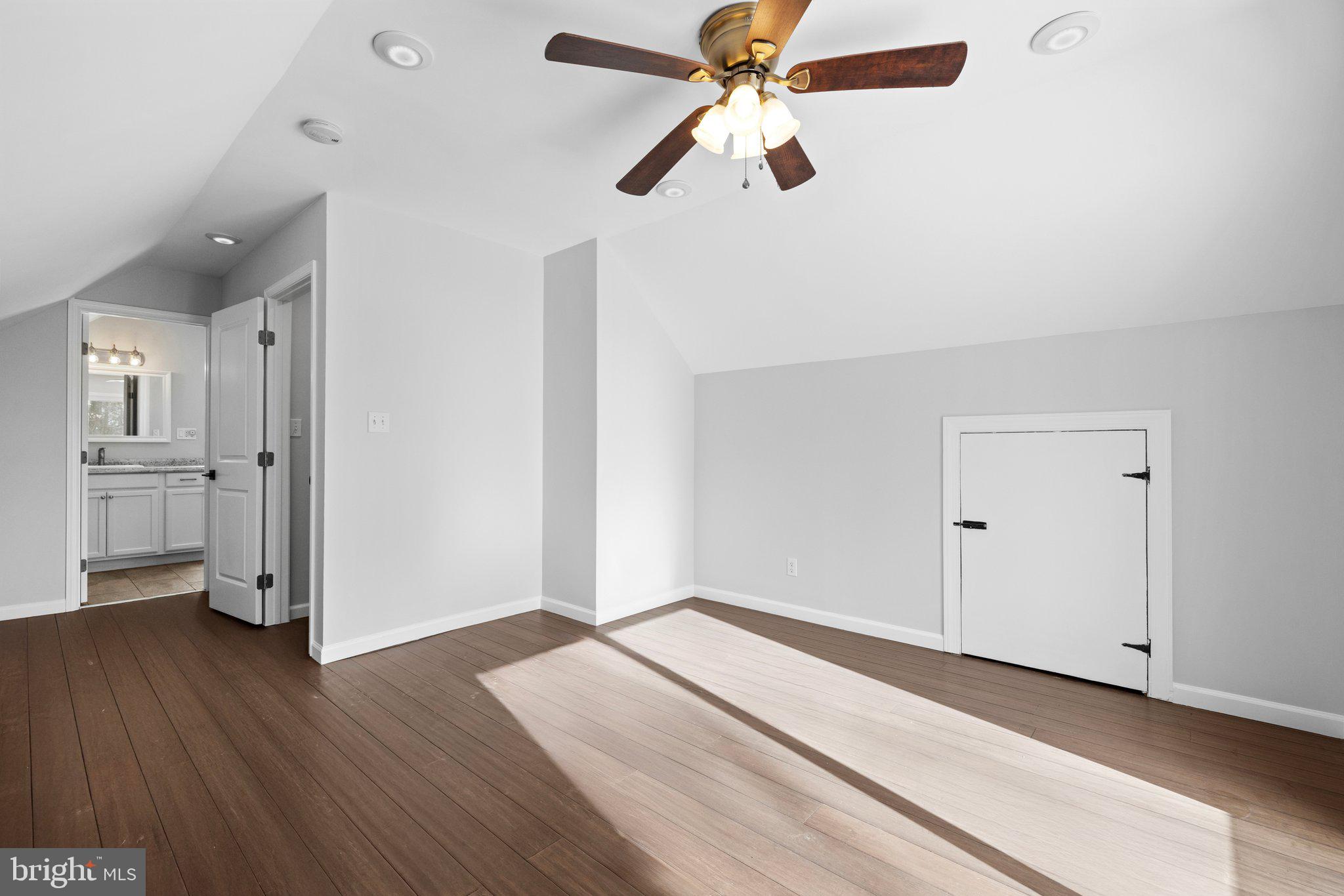 9836 TIMBER HEIGHTS