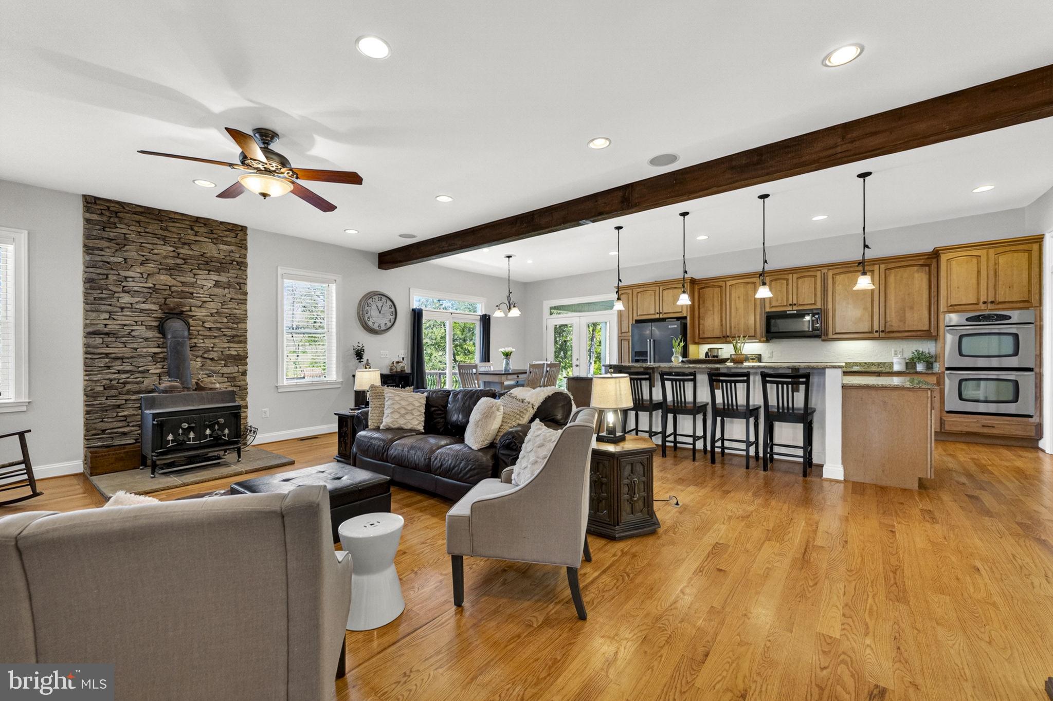7312 OAK LANE