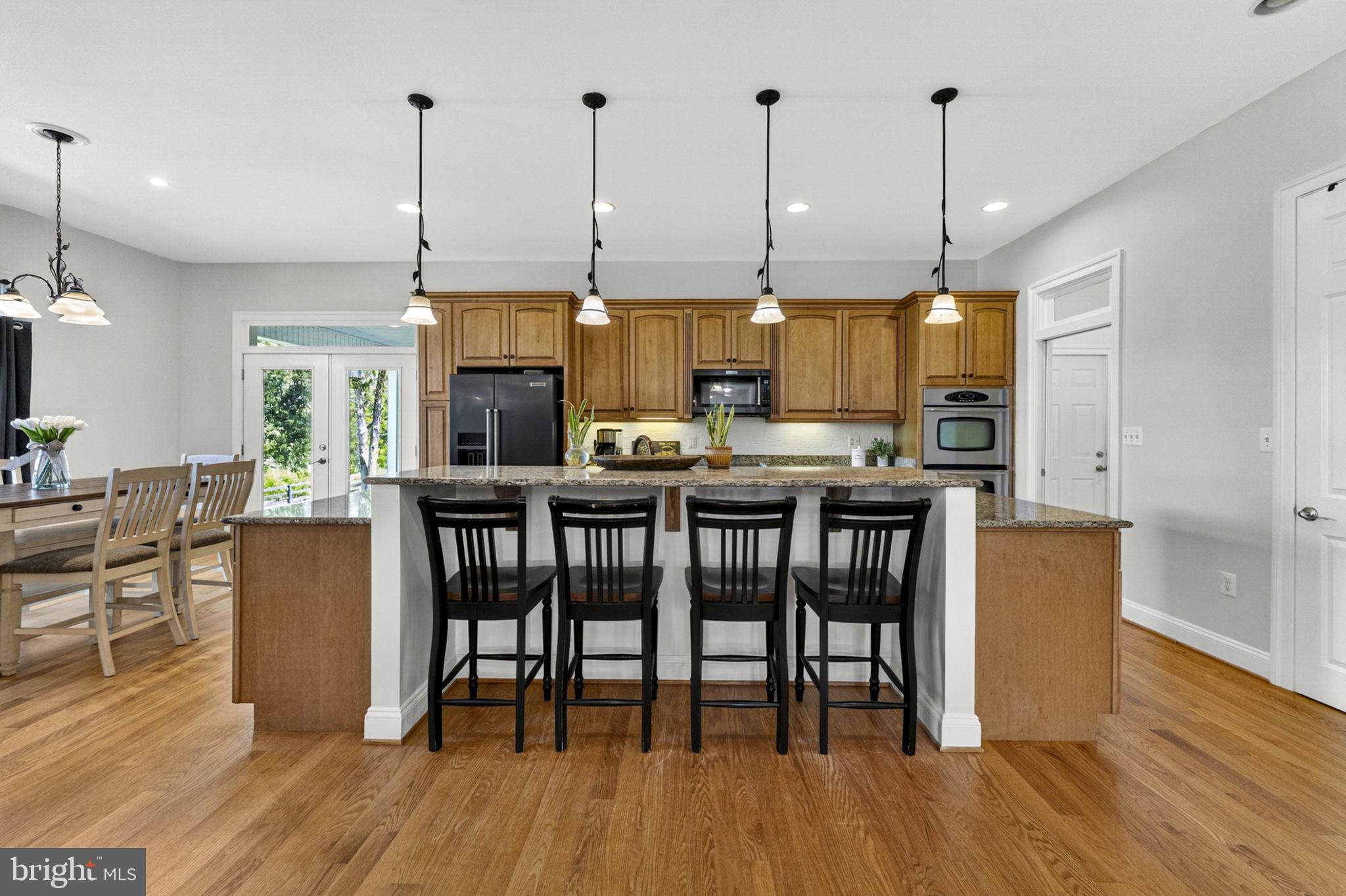 7312 OAK LANE