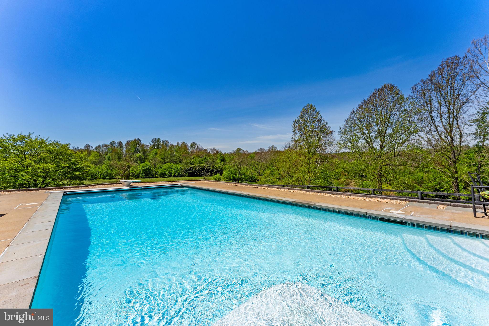7312 OAK LANE
