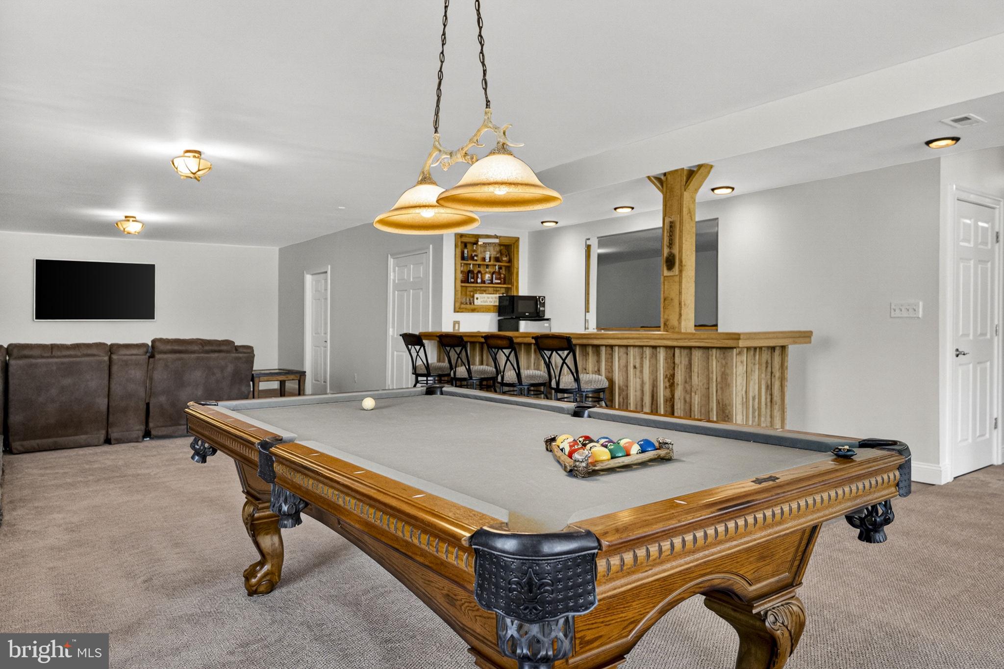 7312 OAK LANE