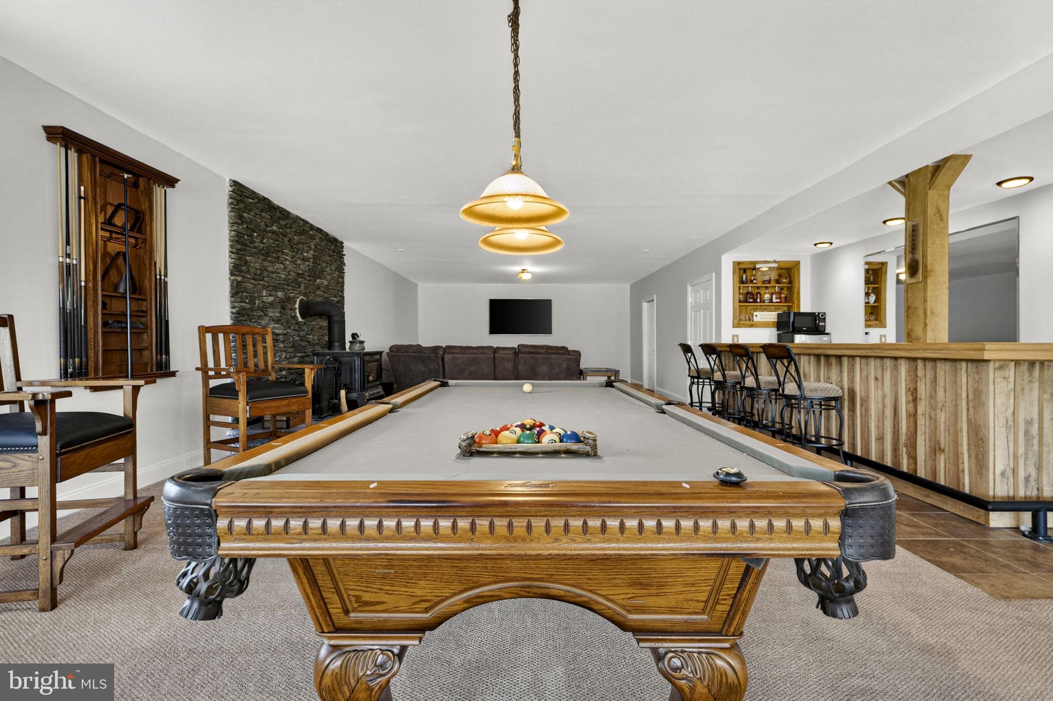 7312 OAK LANE