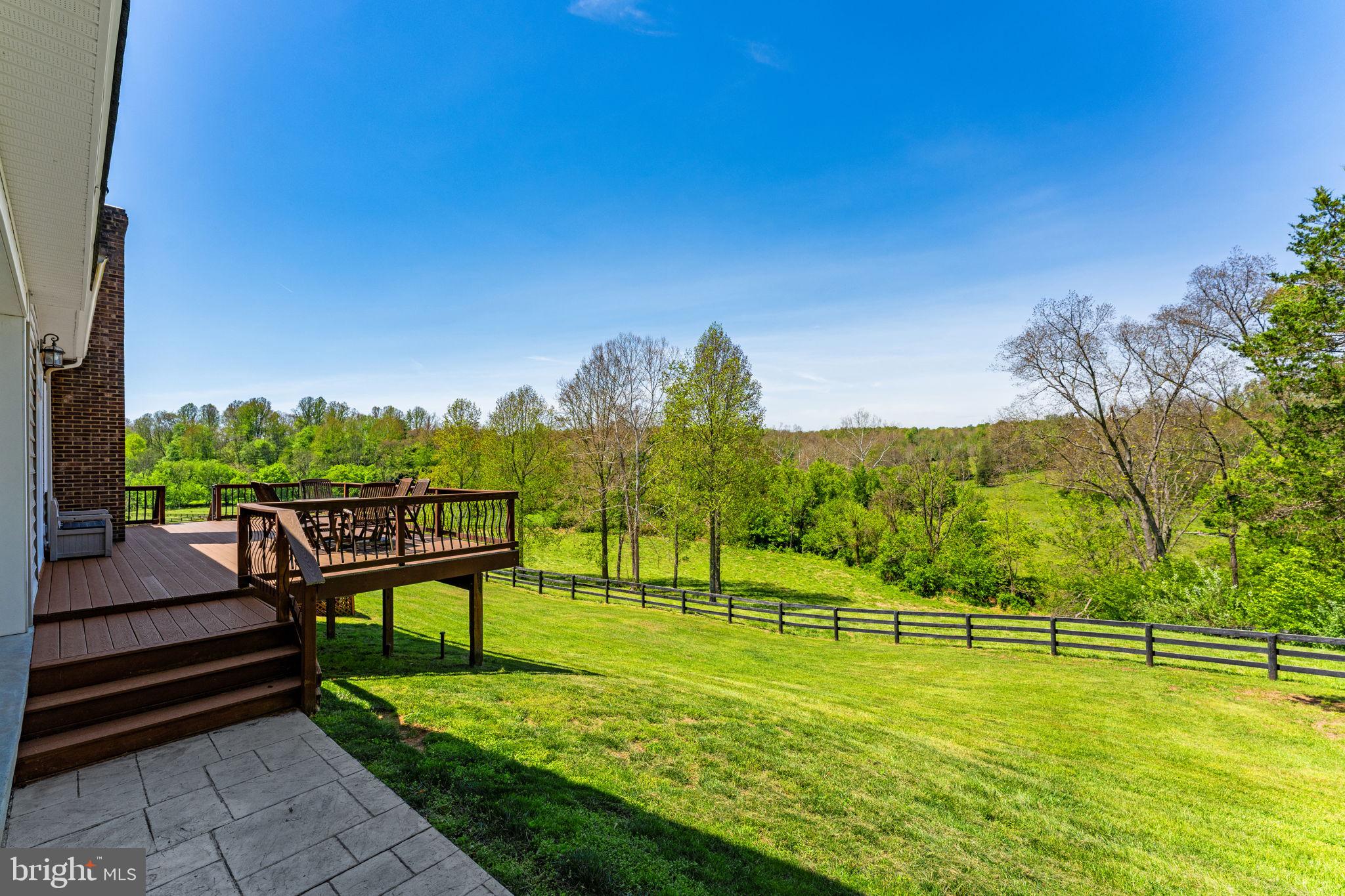 7312 OAK LANE