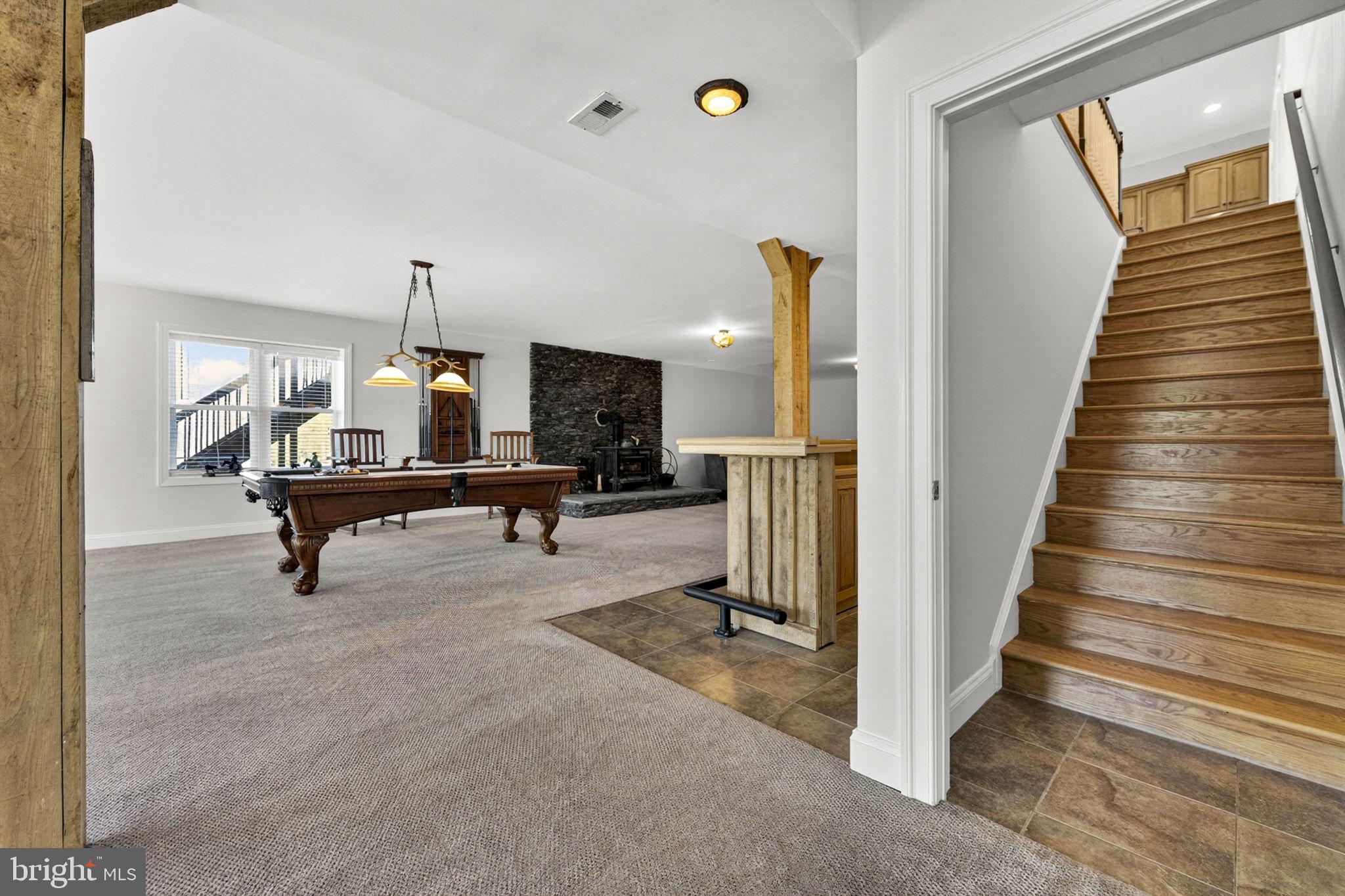 7312 OAK LANE