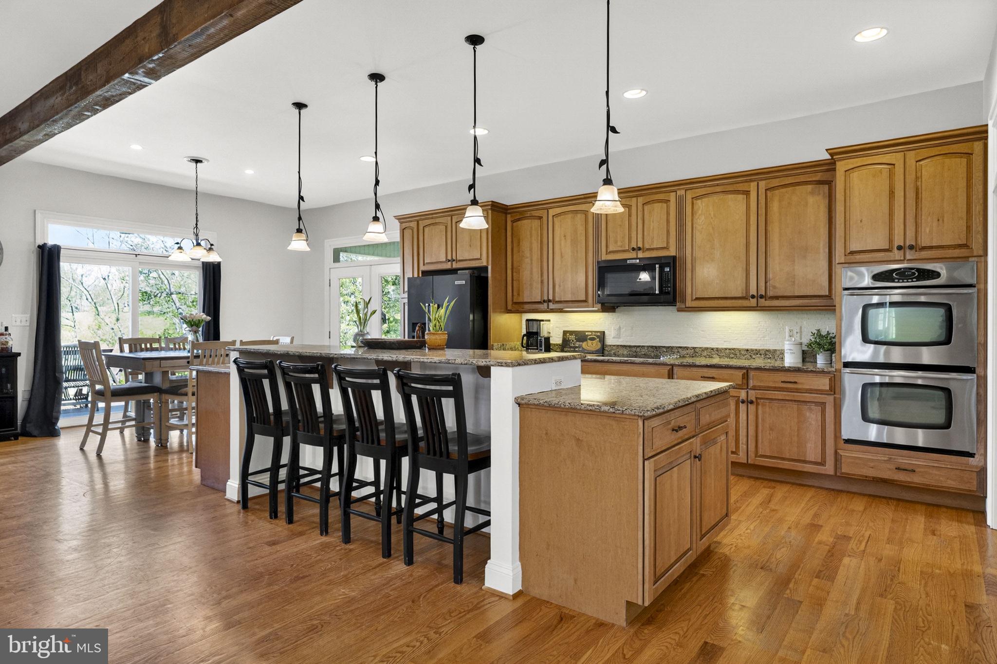 7312 OAK LANE