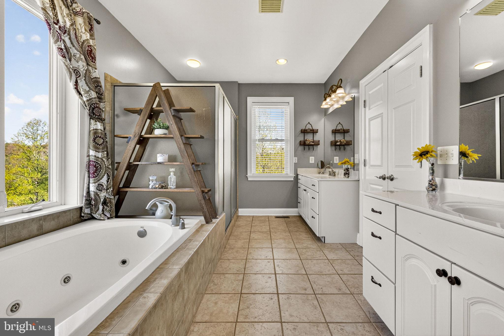 7312 OAK LANE