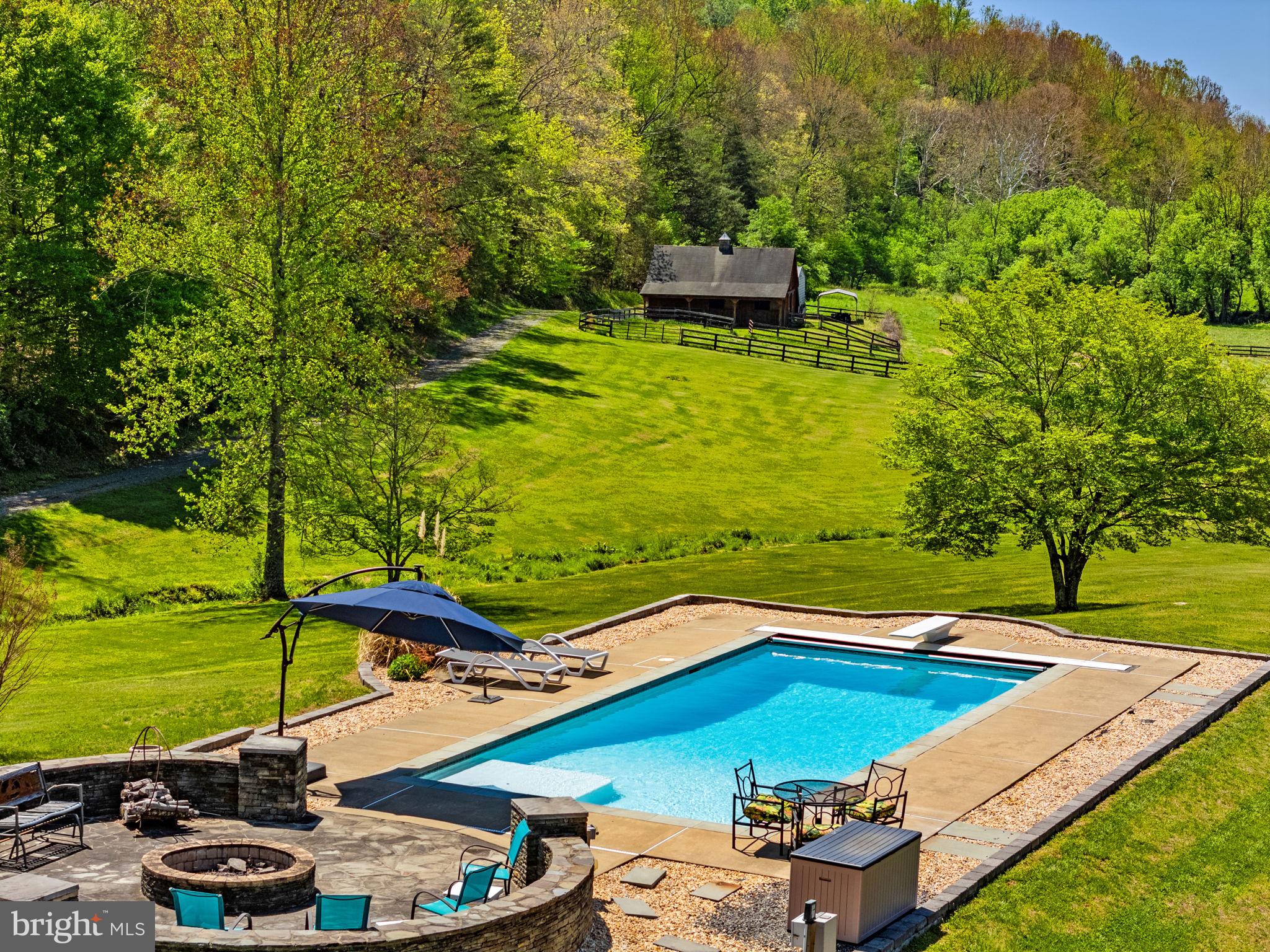 7312 OAK LANE