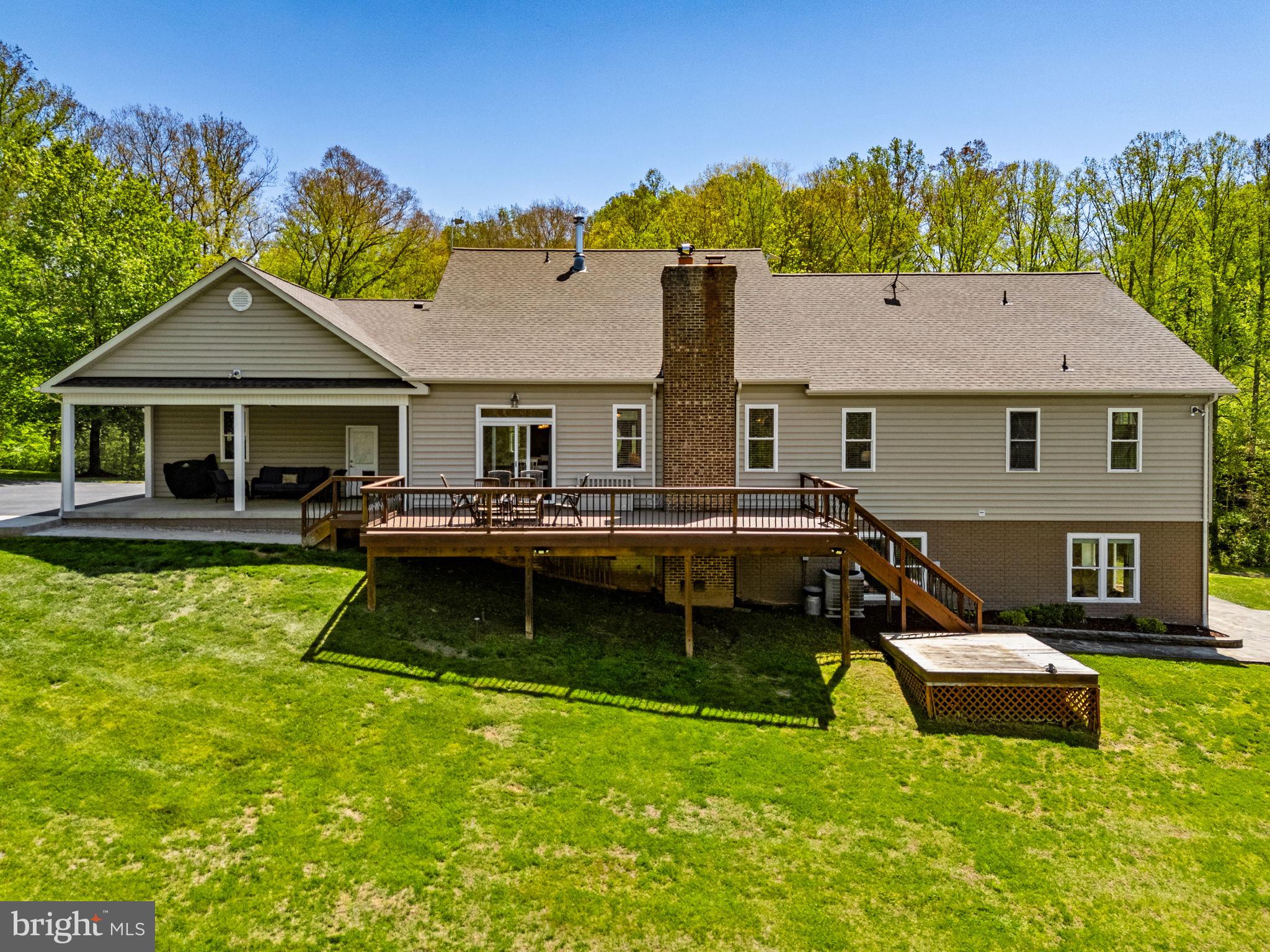 7312 OAK LANE