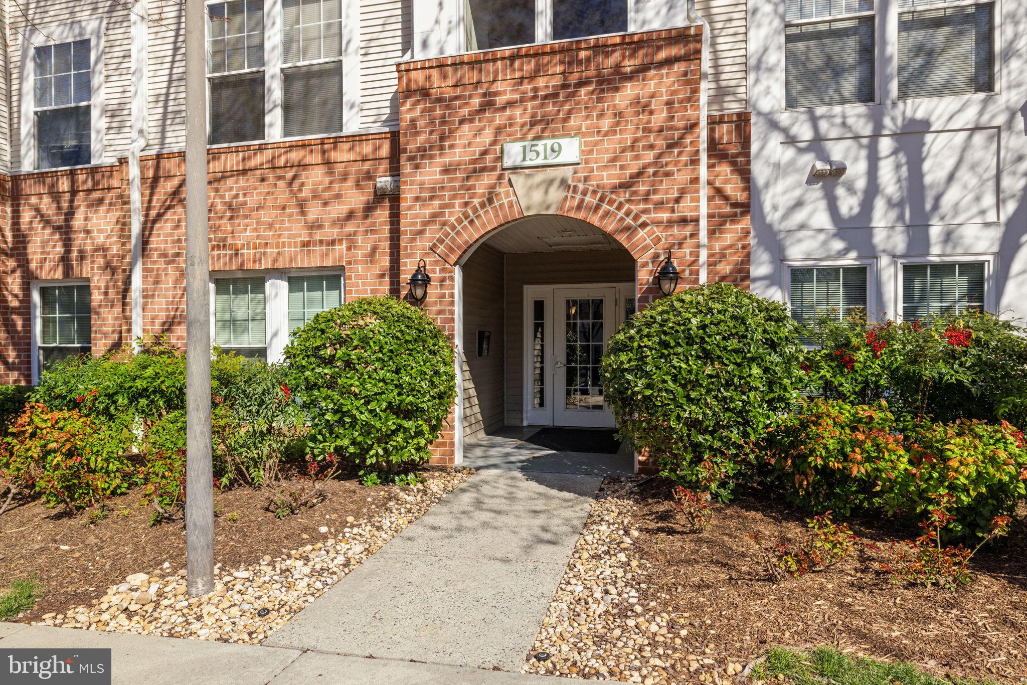 1519 N POINT DRIVE 302