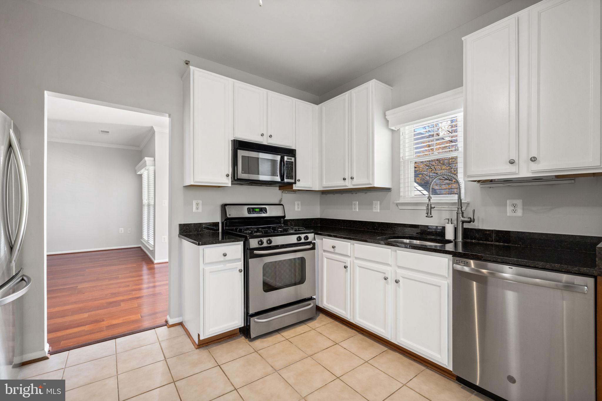1519 N POINT DRIVE 302