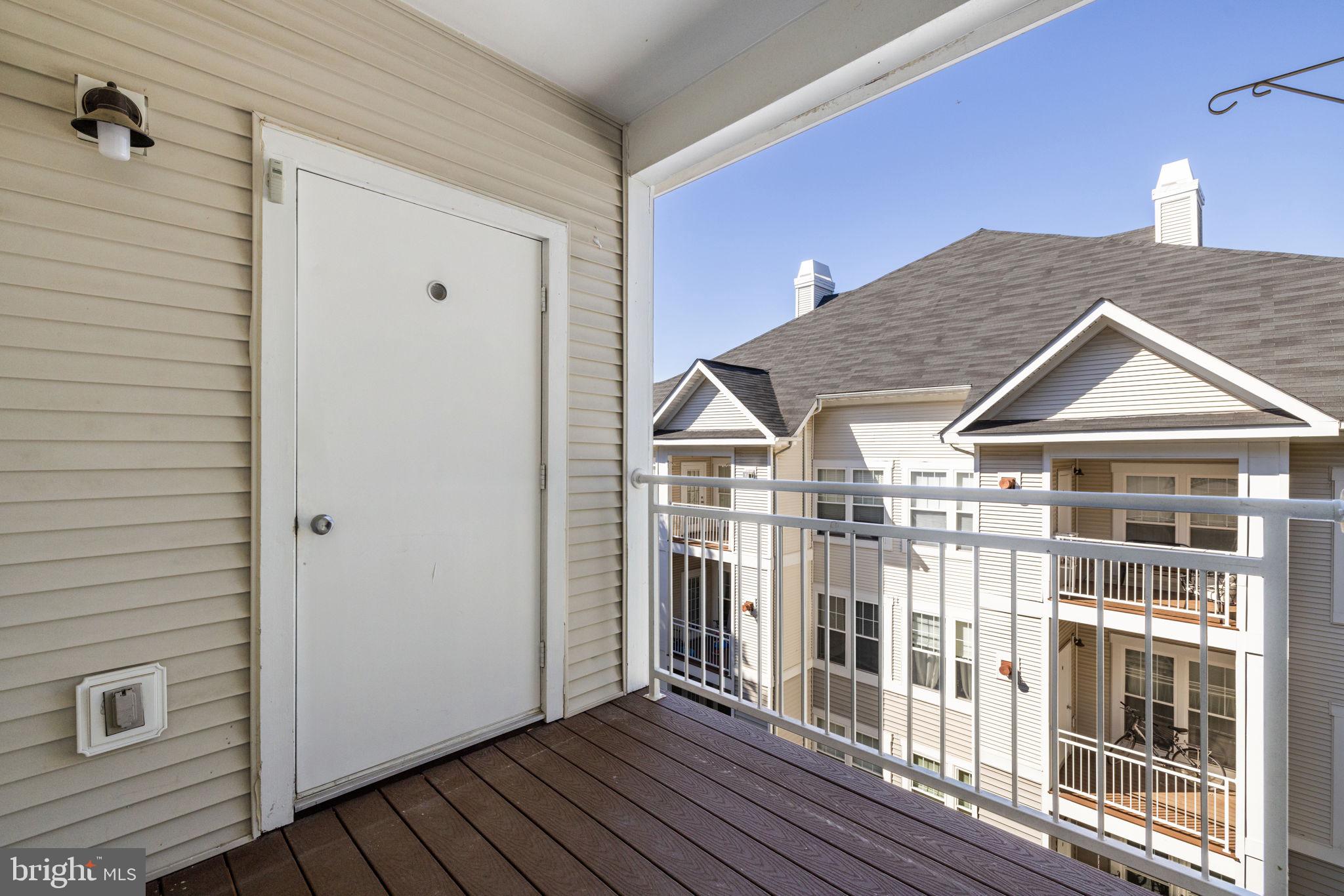 1519 N POINT DRIVE 302