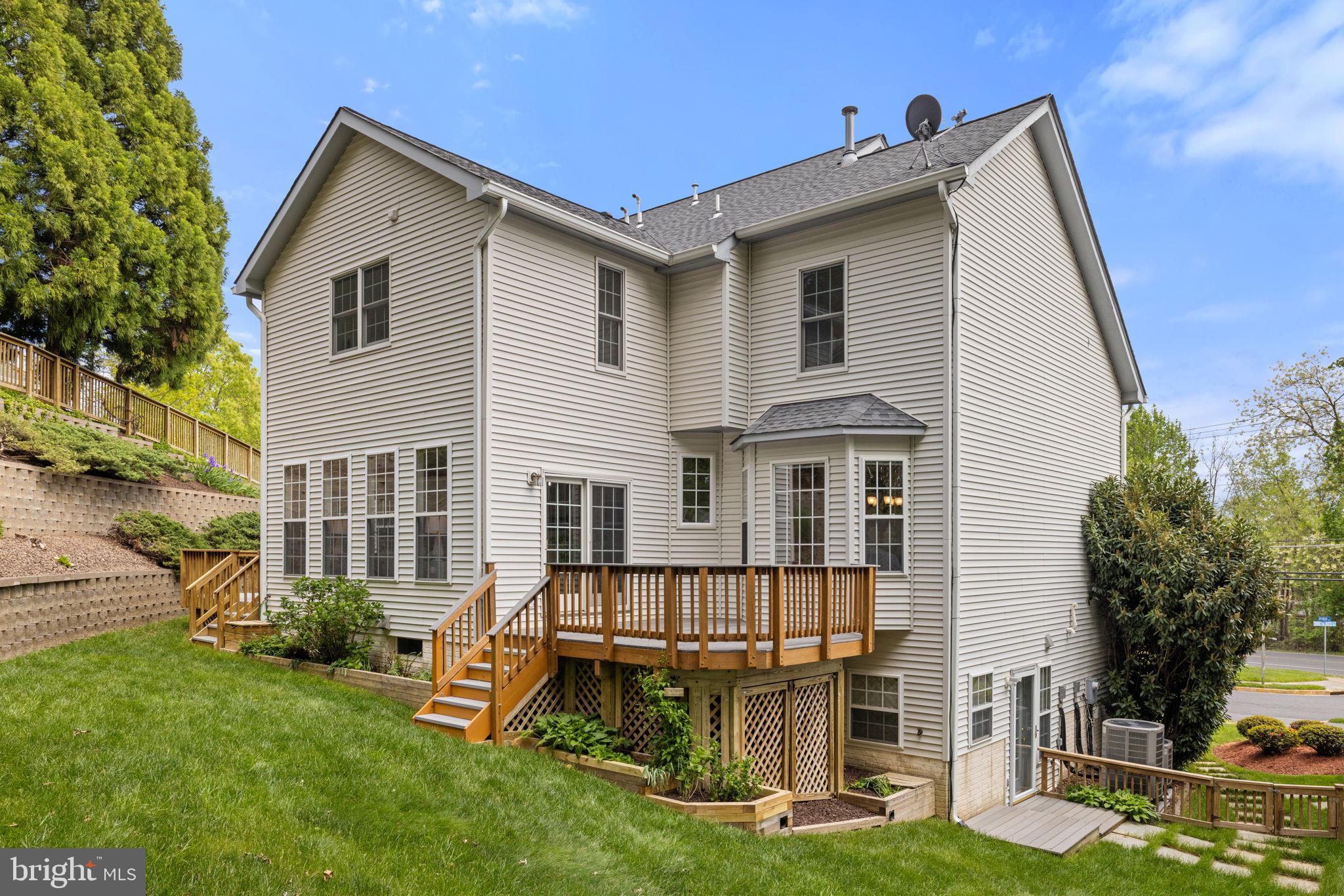 2412 SHREVE HILL ROAD