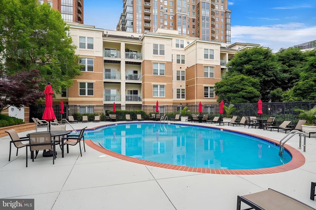 12000 MARKET STREET 320
