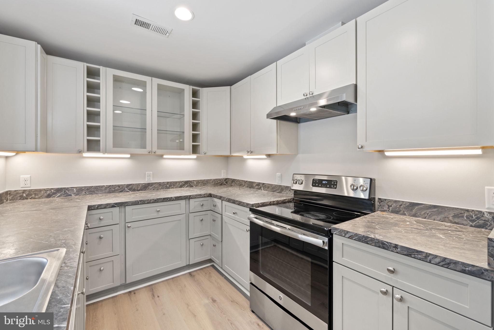 705 WIRT STREET SW