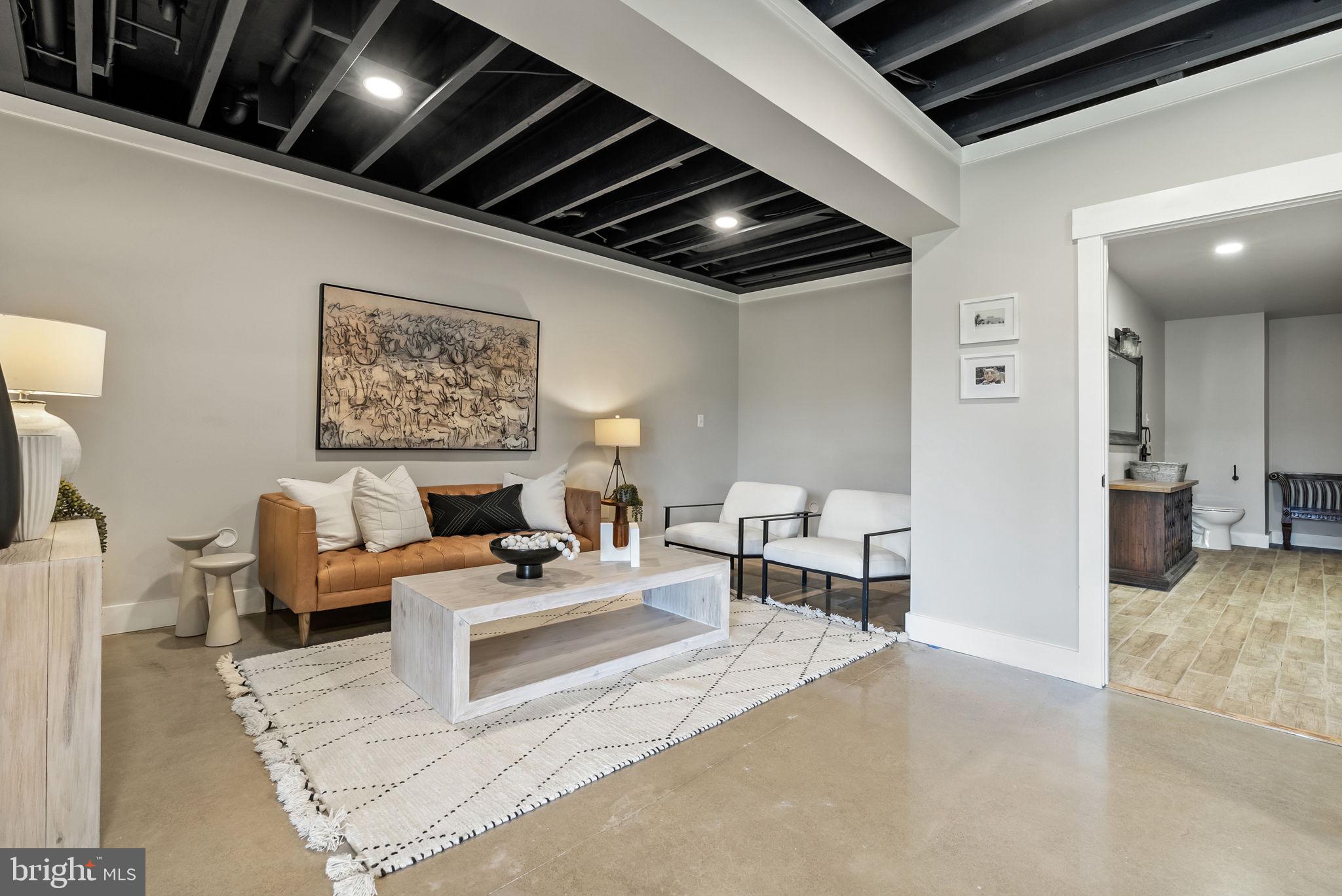 40192 FEATHERBED LANE