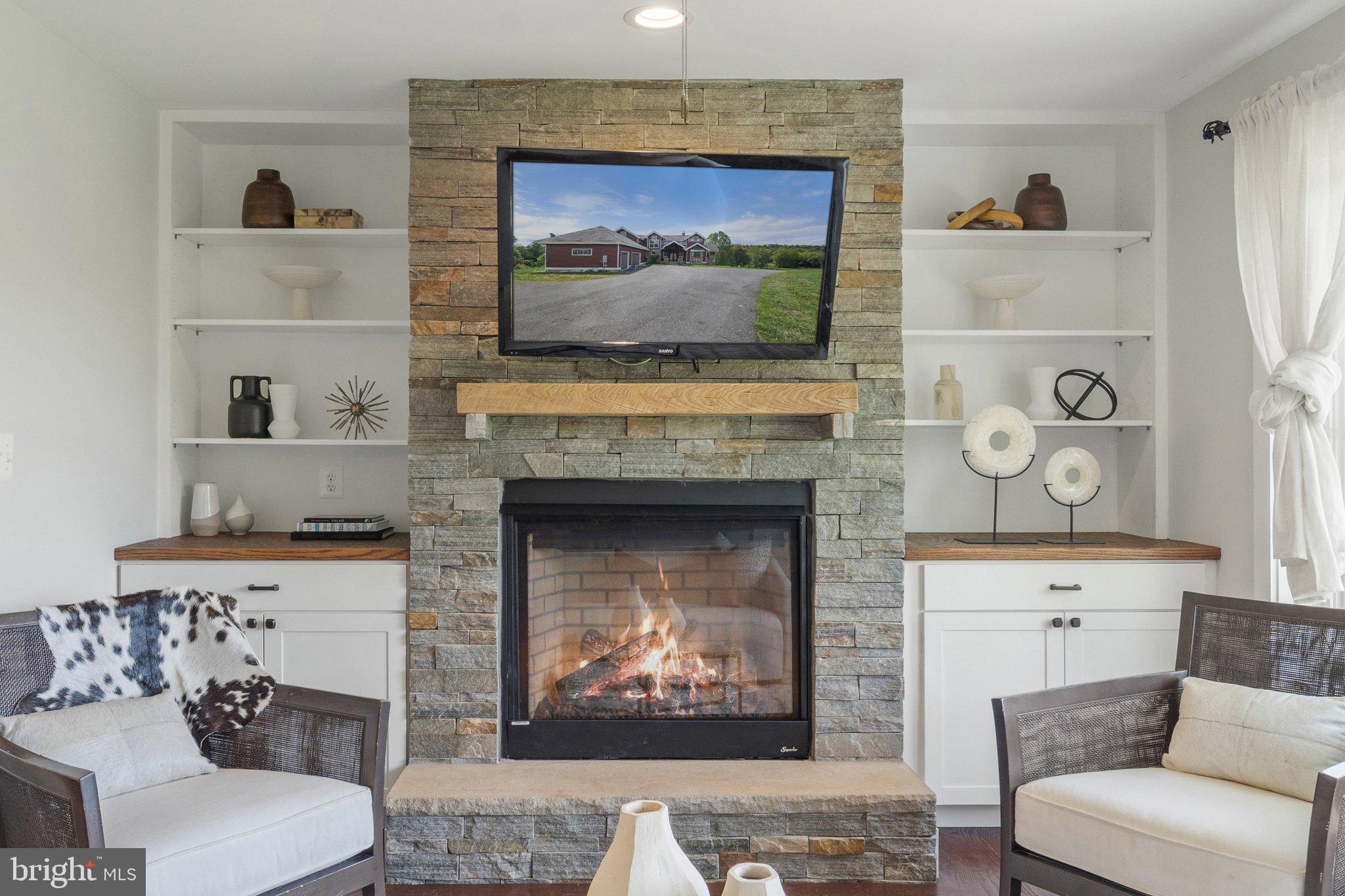 40192 FEATHERBED LANE