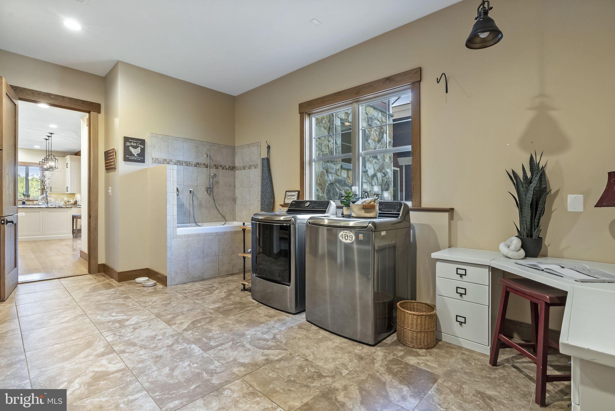 40192 FEATHERBED LANE