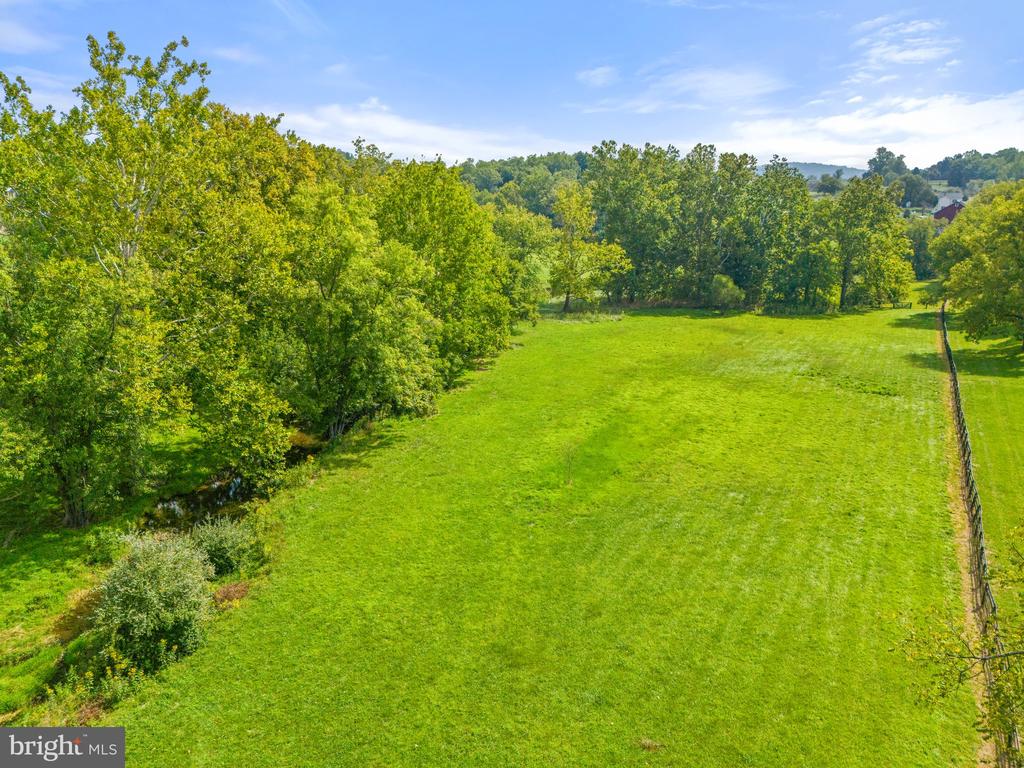 40192 FEATHERBED LANE