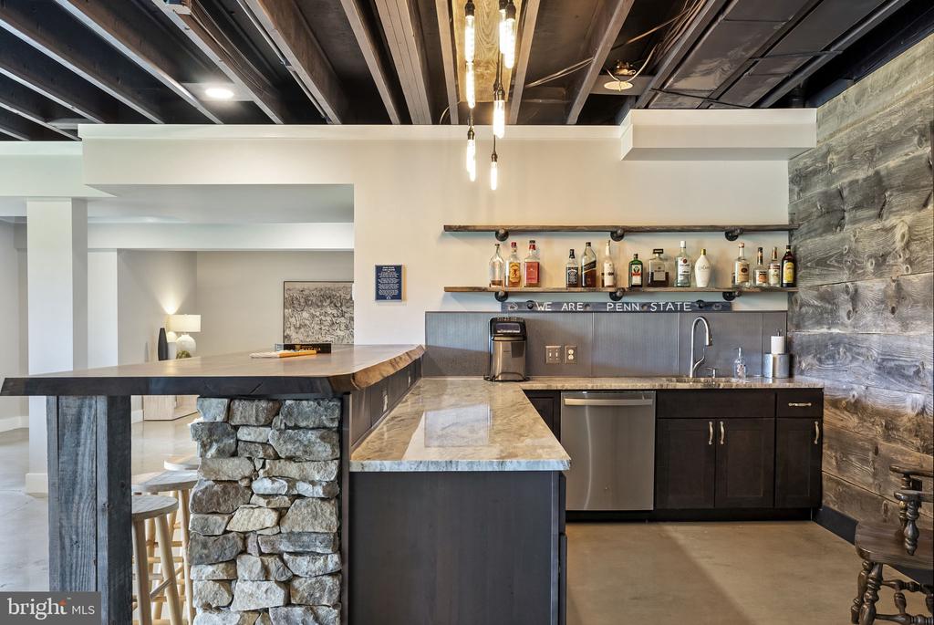 40192 FEATHERBED LANE