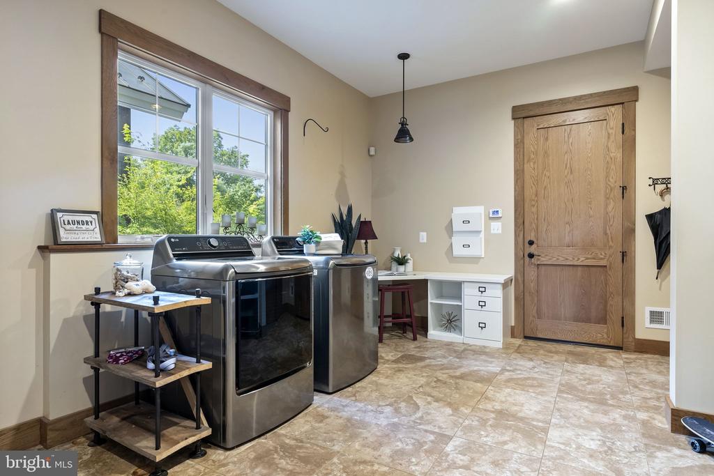 40192 FEATHERBED LANE