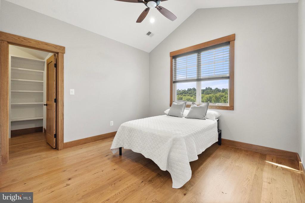 40192 FEATHERBED LANE