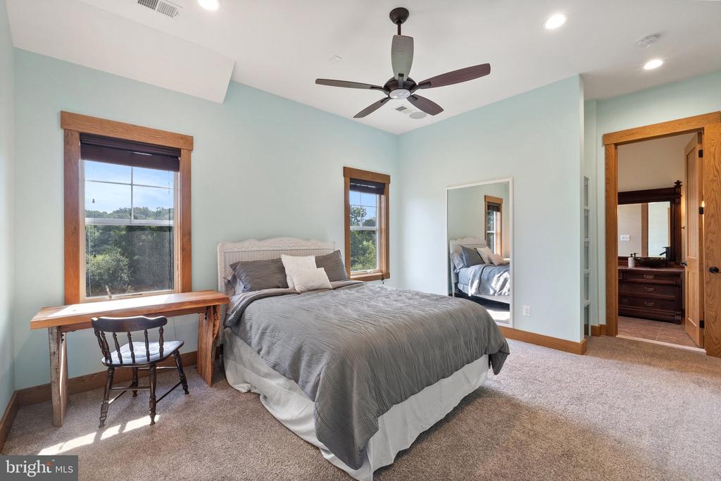 40192 FEATHERBED LANE