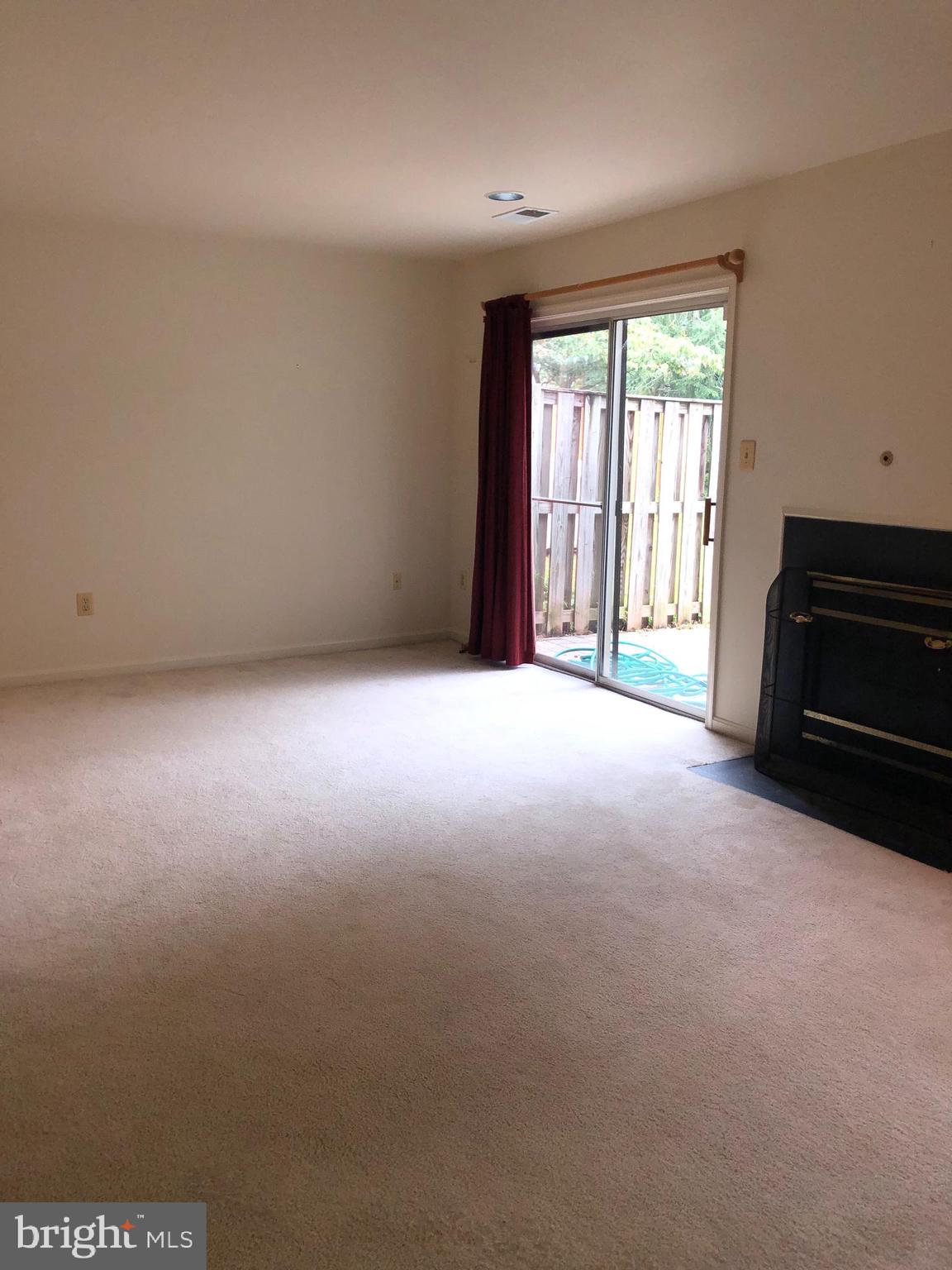47679 COMER SQUARE