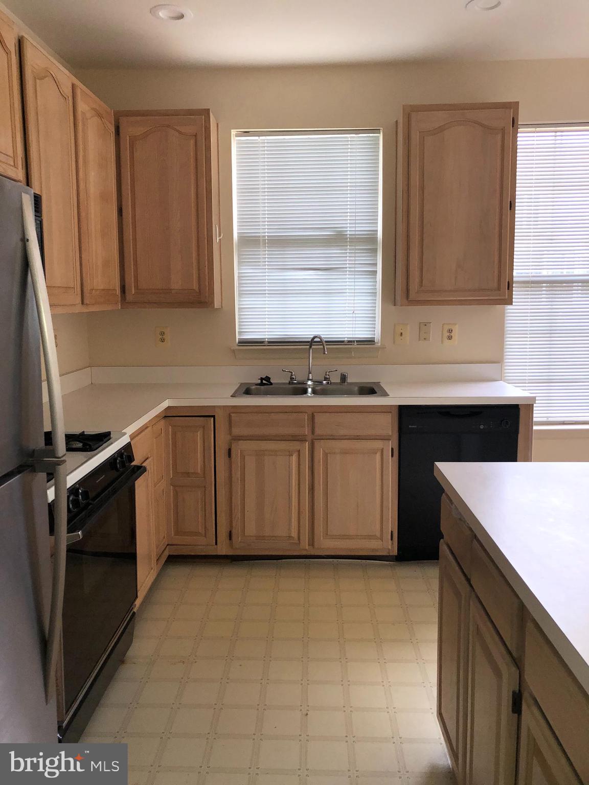 47679 COMER SQUARE