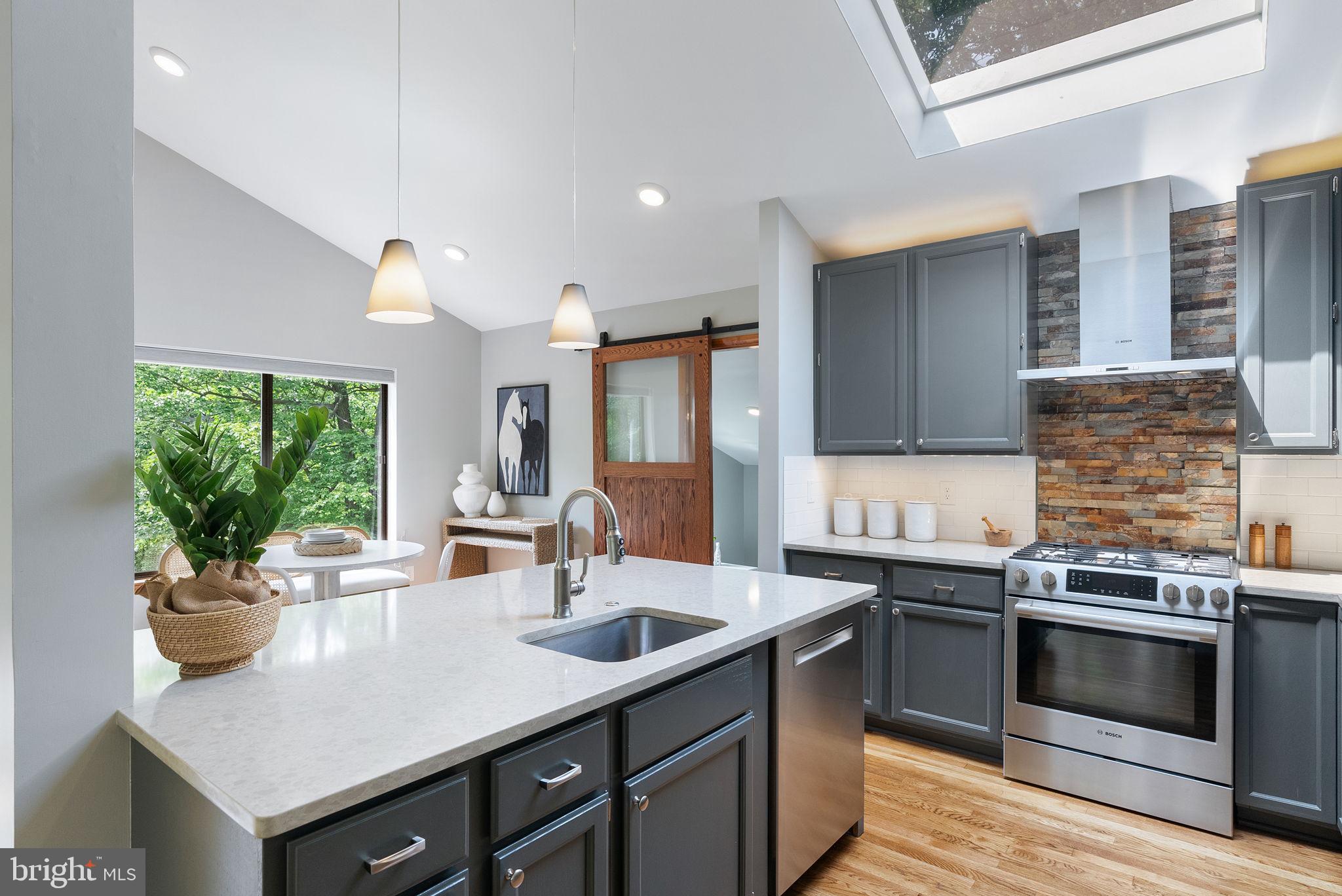 39368 LONGHILL LANE