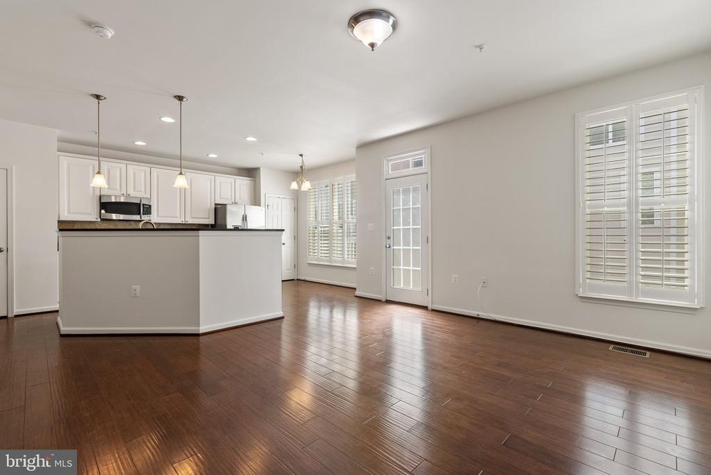 42189 SHORECREST TERRACE