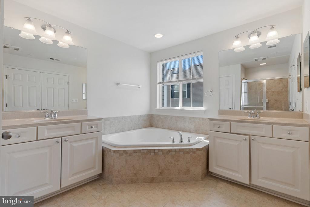 42189 SHORECREST TERRACE