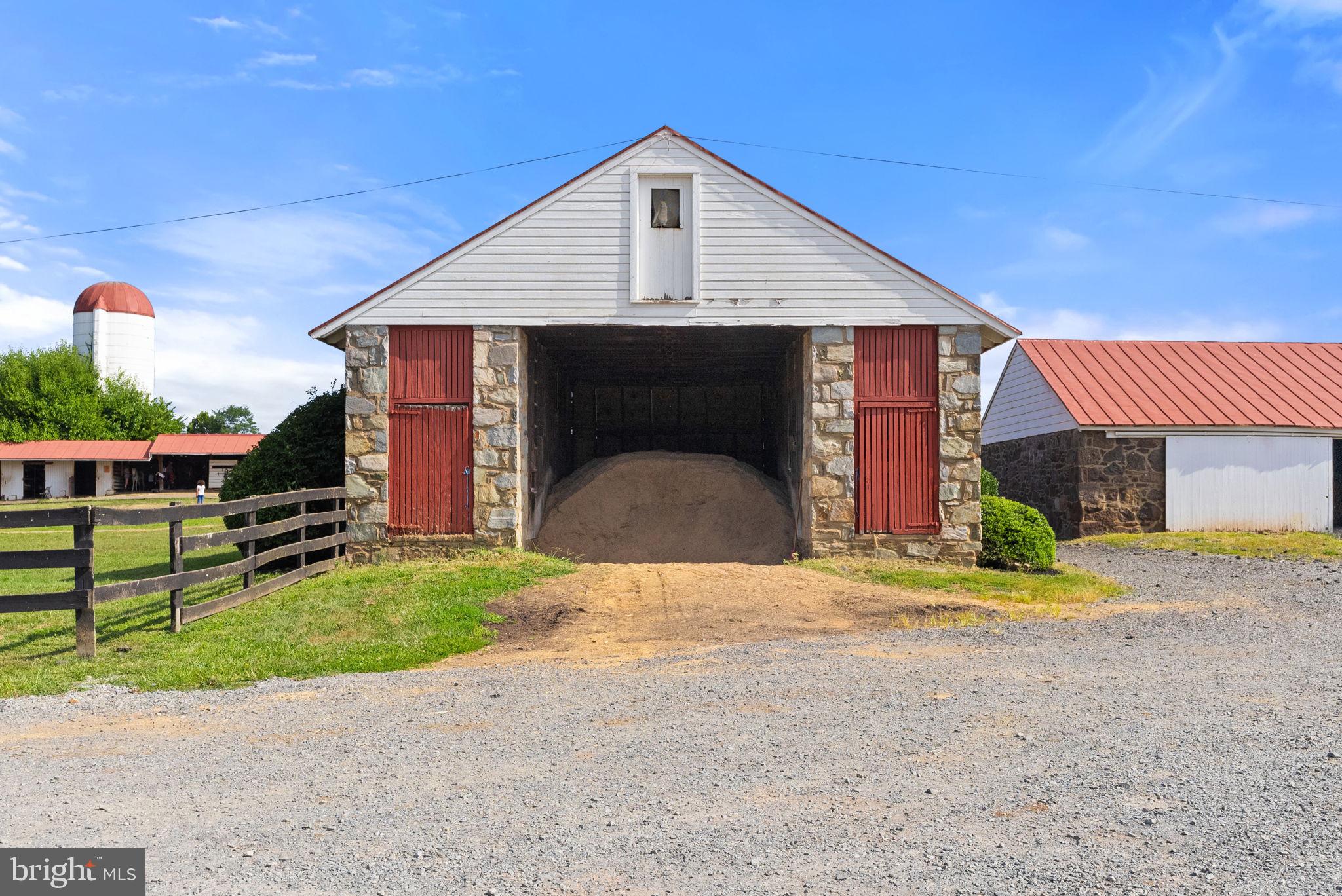 40332 COURTLAND FARM LANE