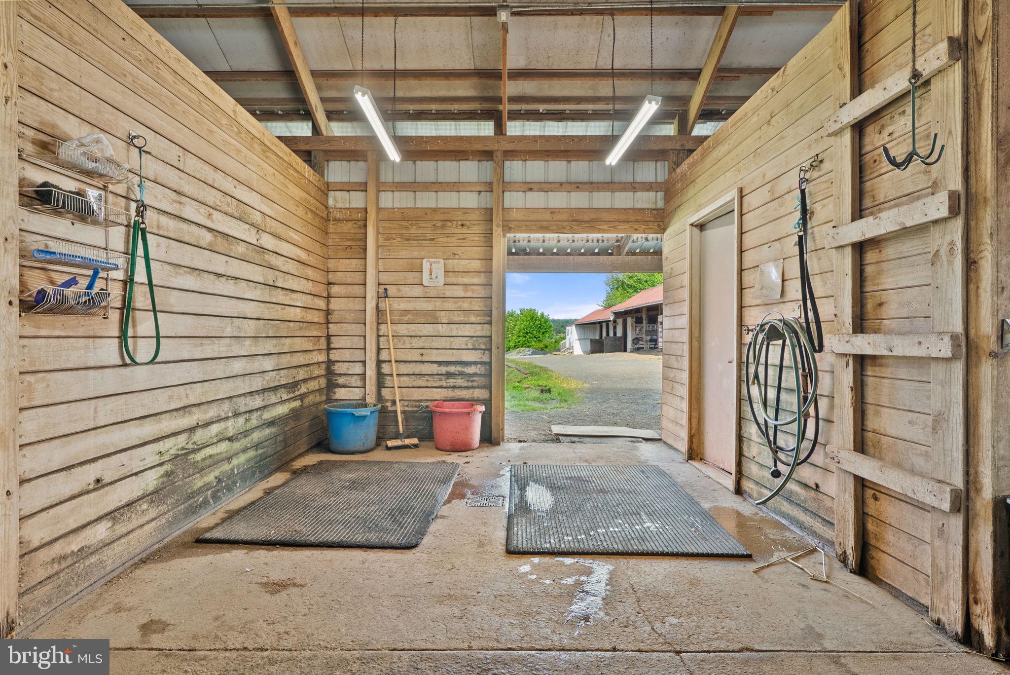 40332 COURTLAND FARM LANE