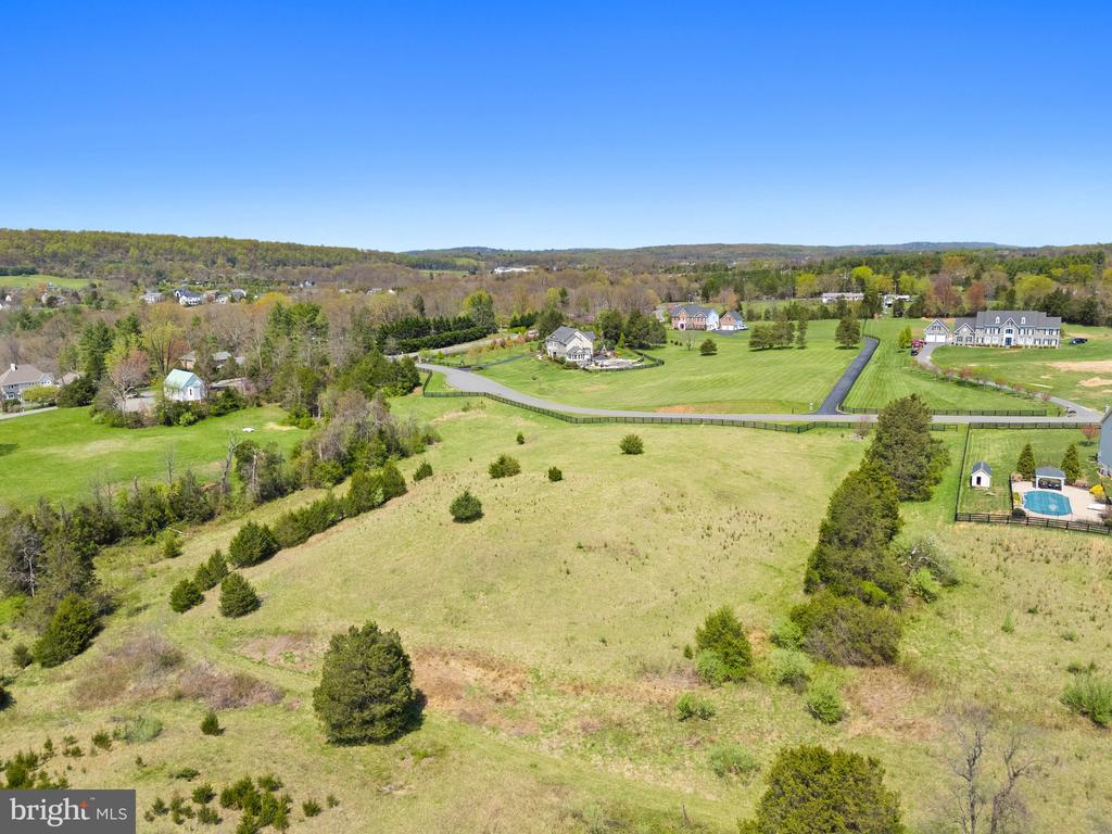 Lot 15B STONE FOX COURT