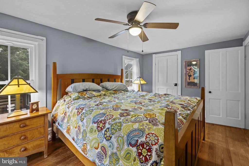 36944 CHARLES TOWN PIKE
