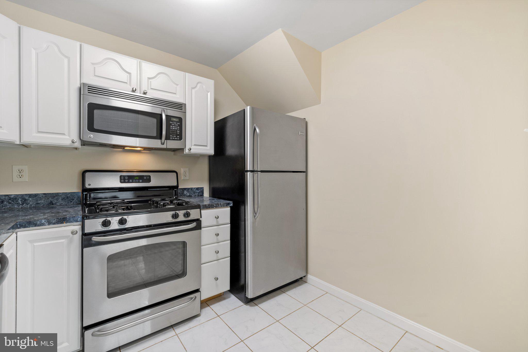 13621 GARFIELD PLACE 302