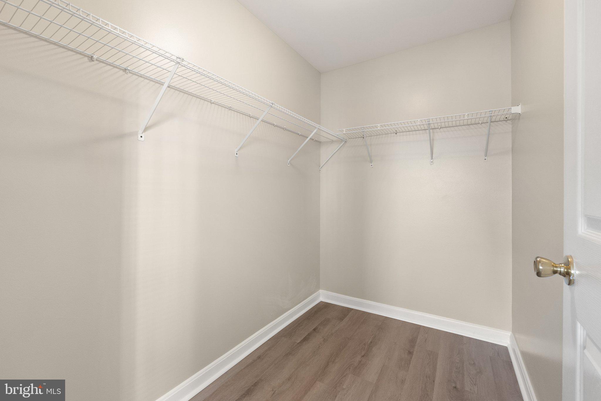 1055 GARDENVIEW LOOP 302