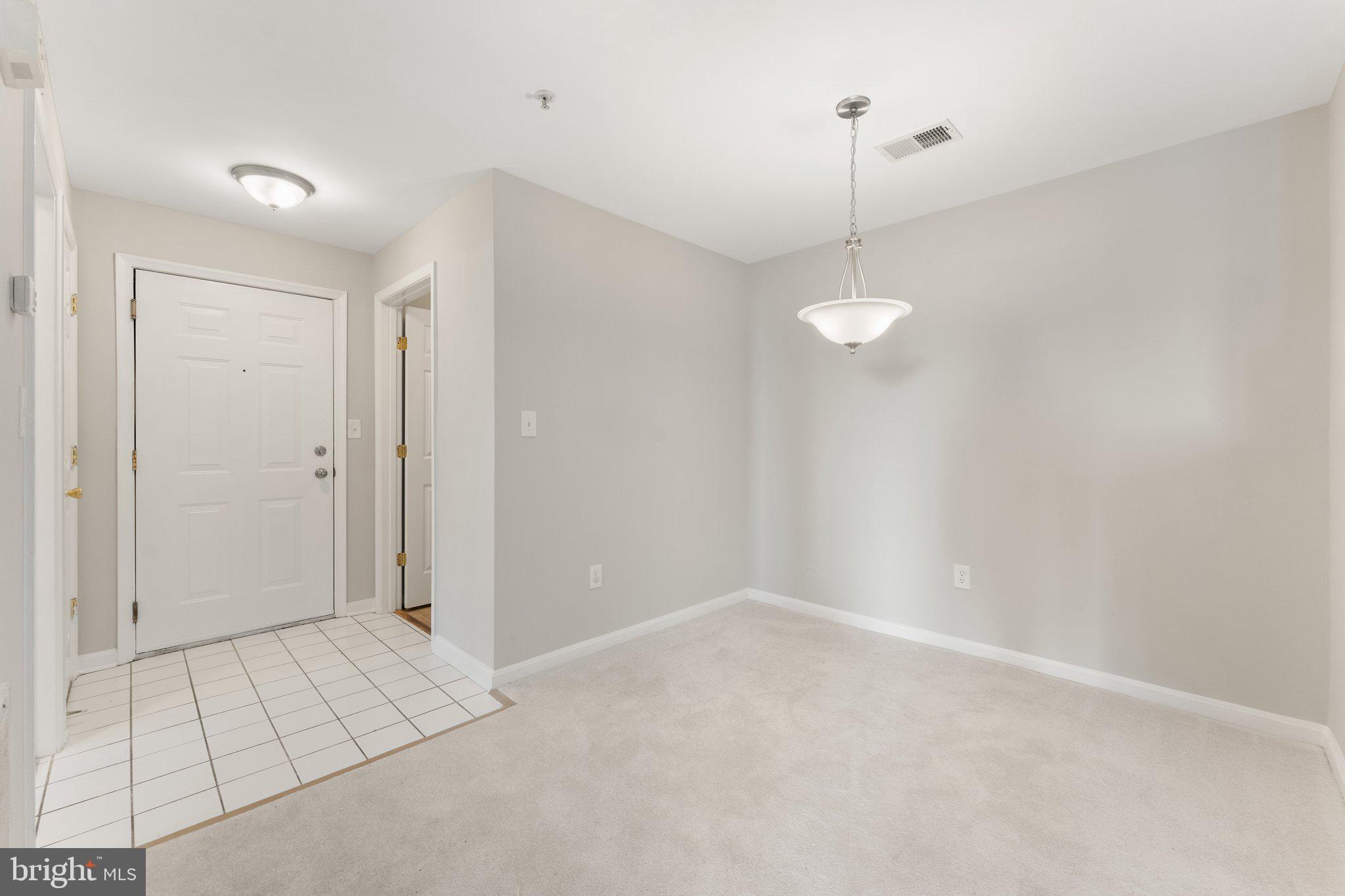 1060 GARDENVIEW LOOP 304