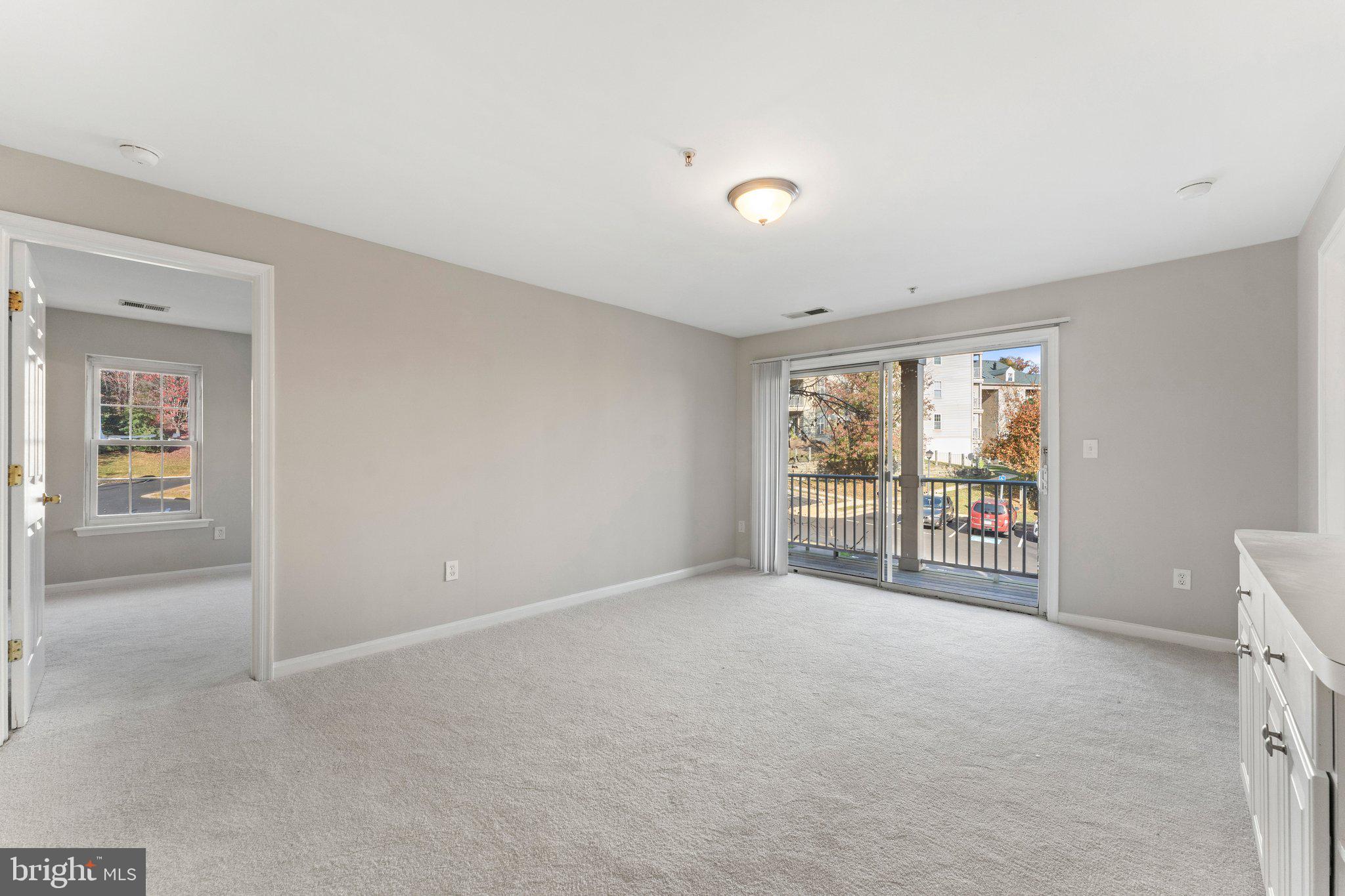 1060 GARDENVIEW LOOP 304