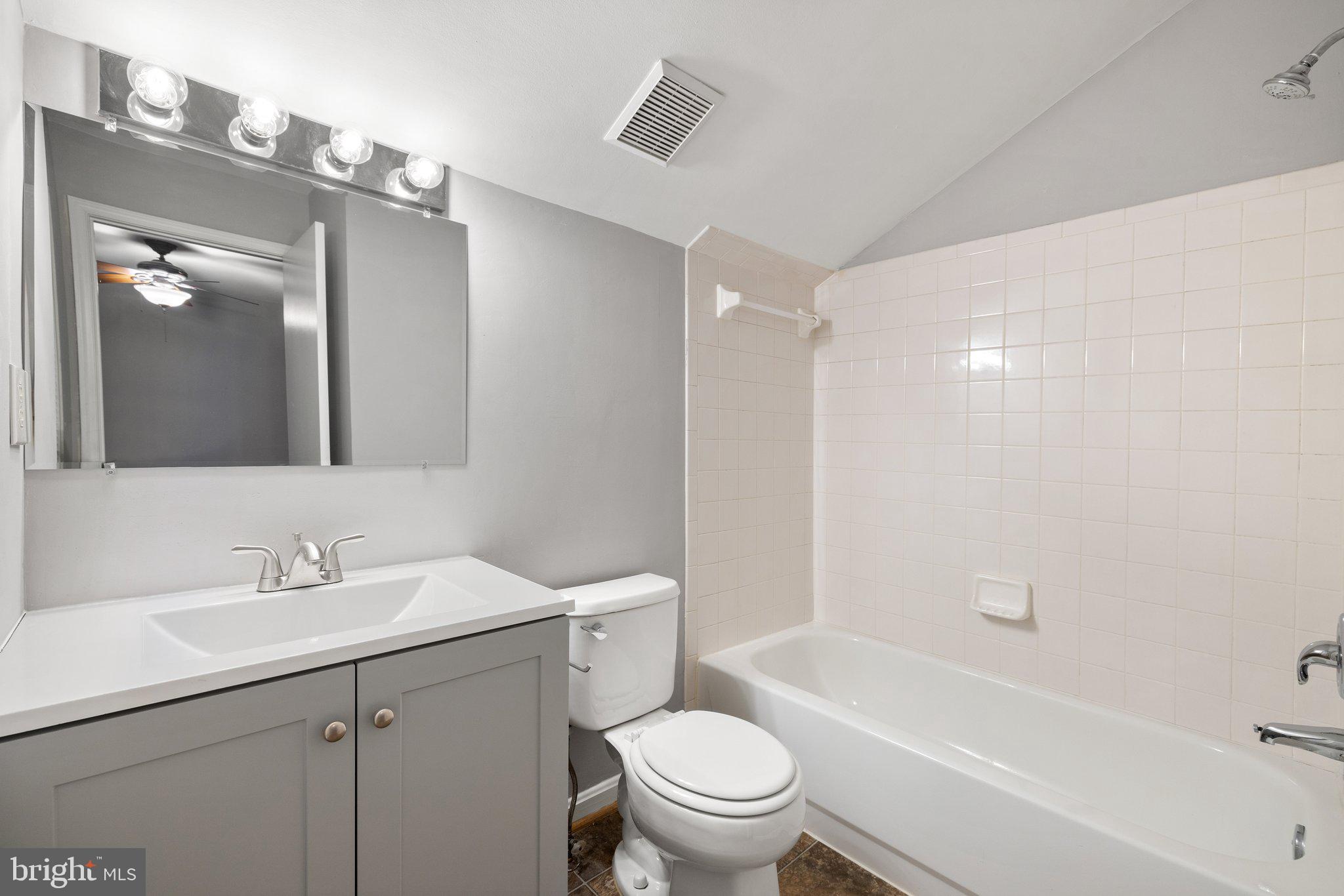 13621 GARFIELD PLACE 304