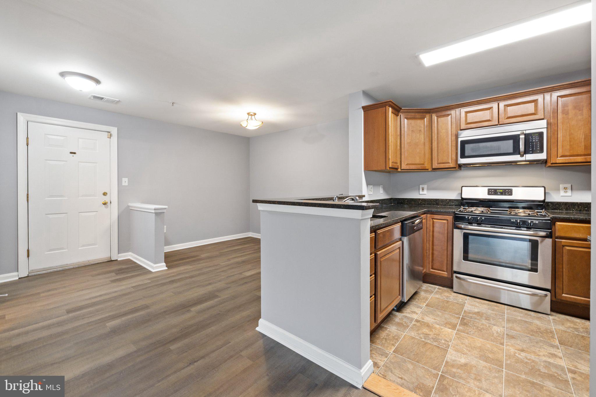 13621 GARFIELD PLACE 304