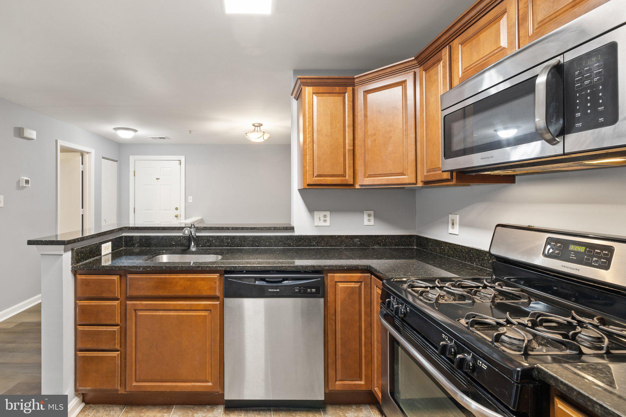 13621 GARFIELD PLACE 304