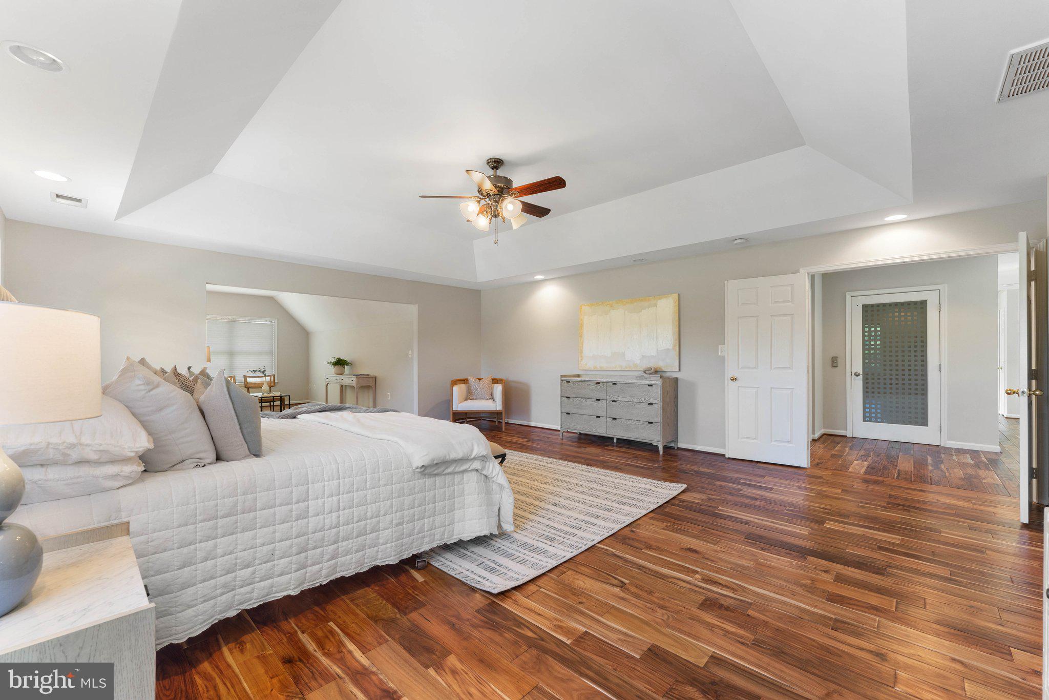 13700 JORDAN MEADOWS LANE
