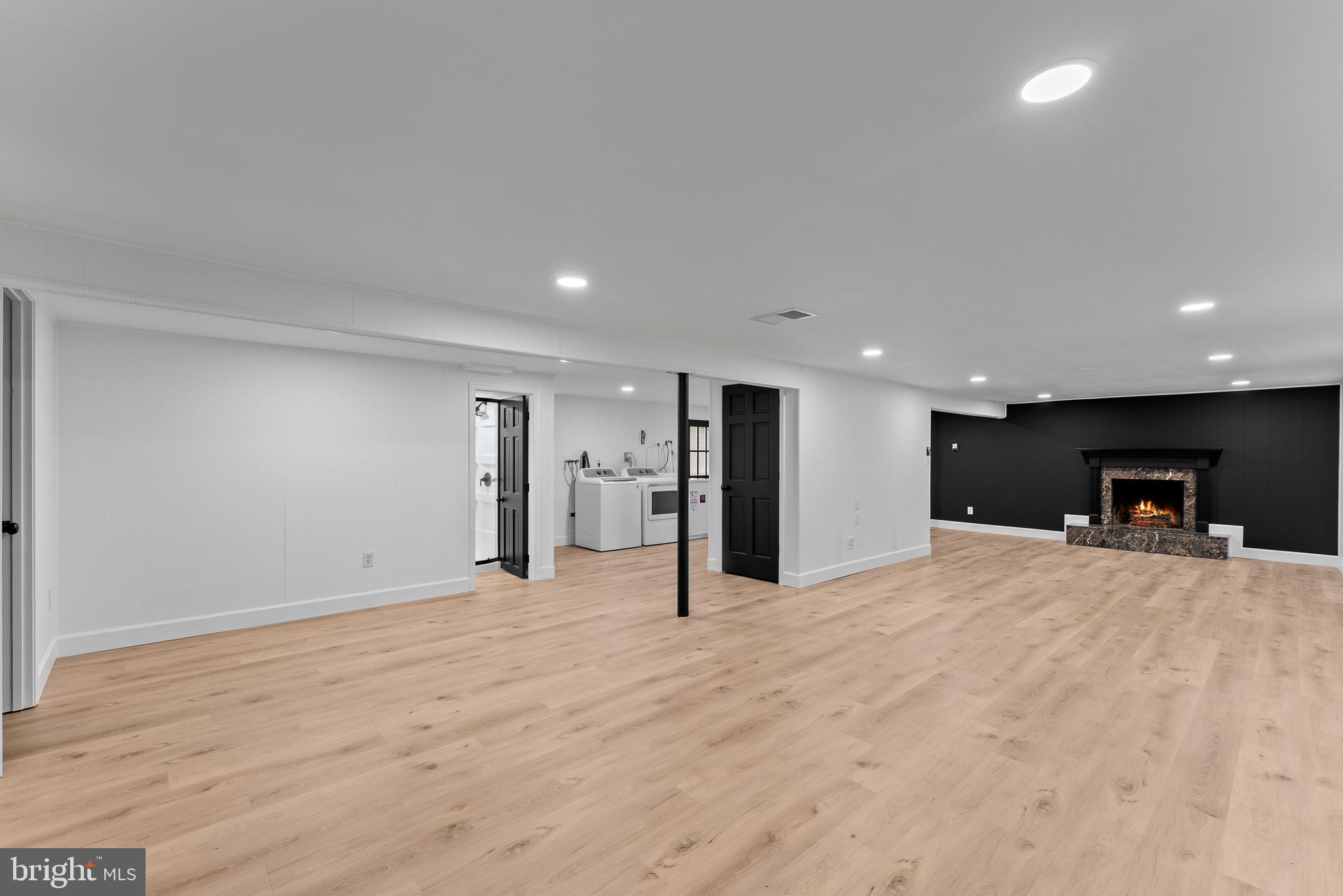 9706 SIGNAL COURT