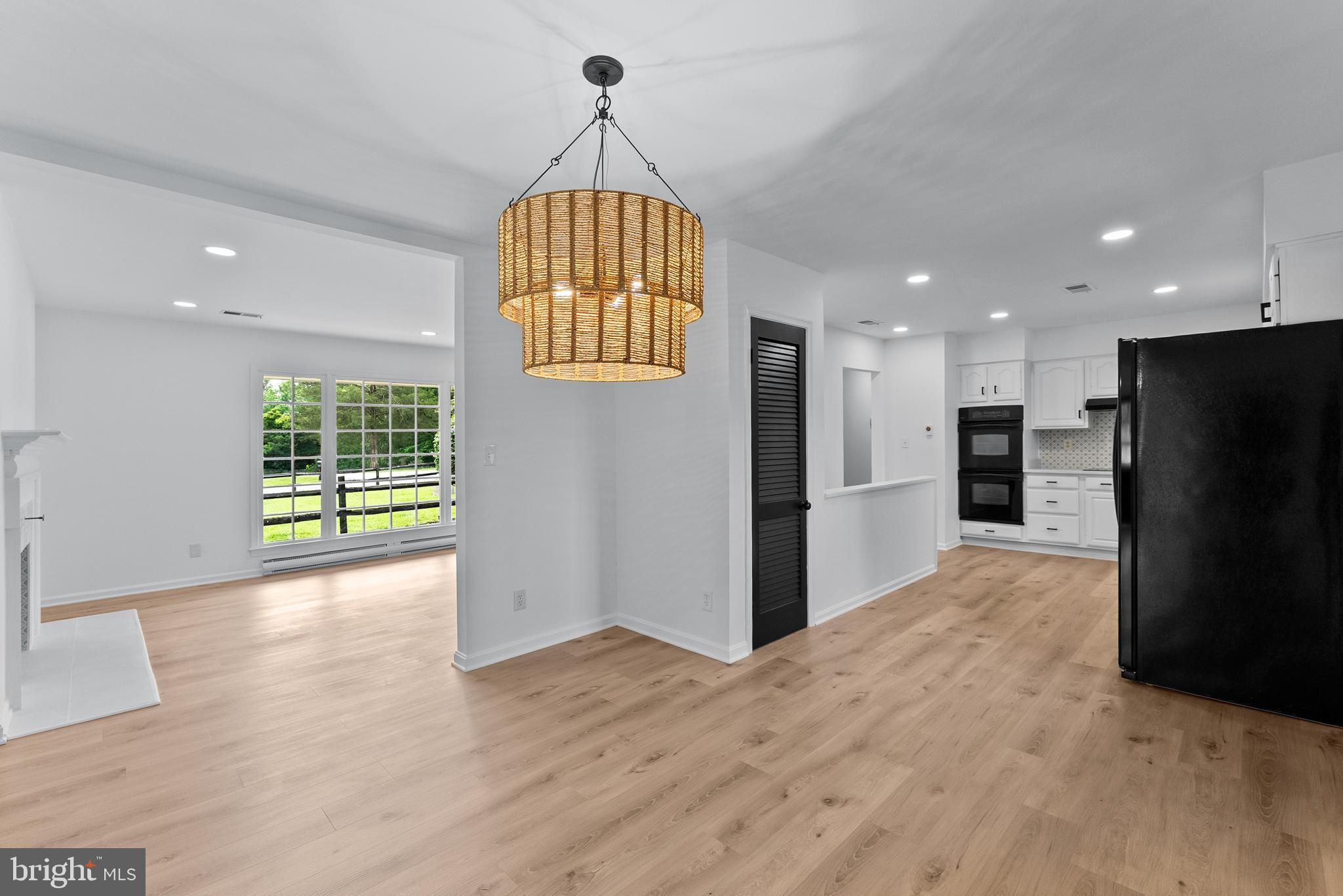 9706 SIGNAL COURT