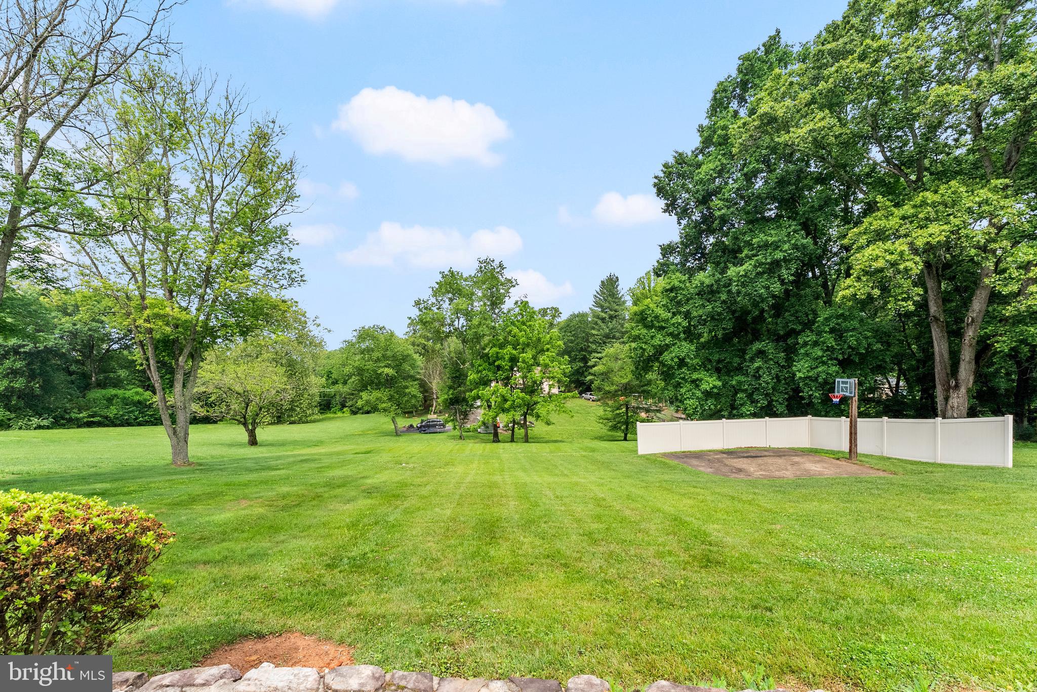 9706 SIGNAL COURT