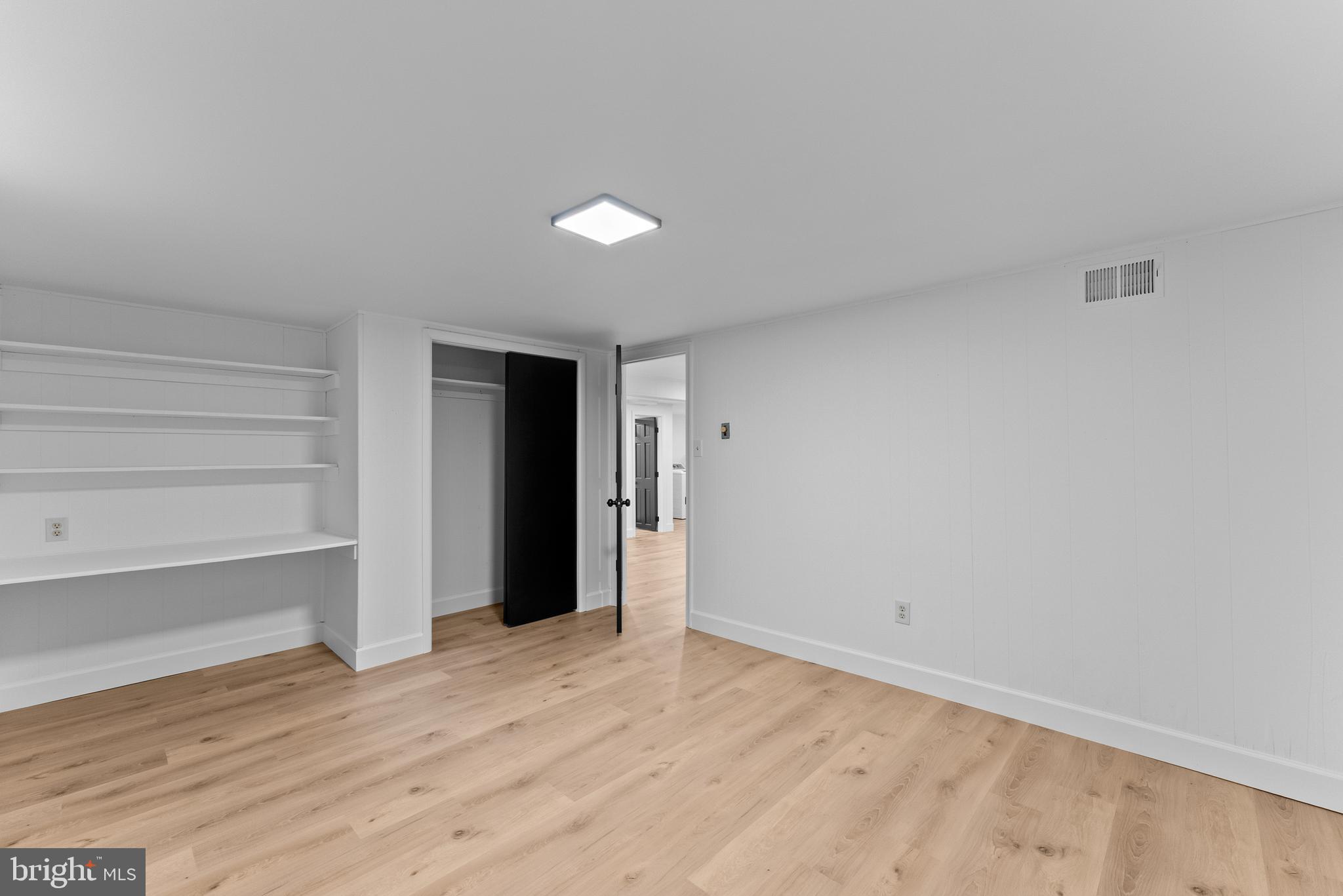 9706 SIGNAL COURT