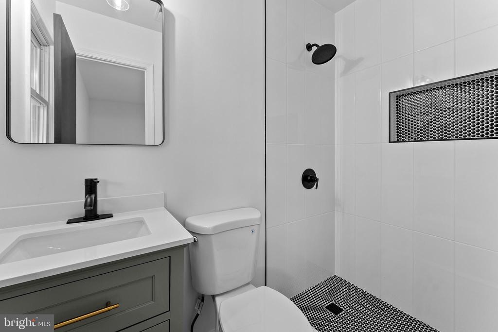9706 SIGNAL COURT